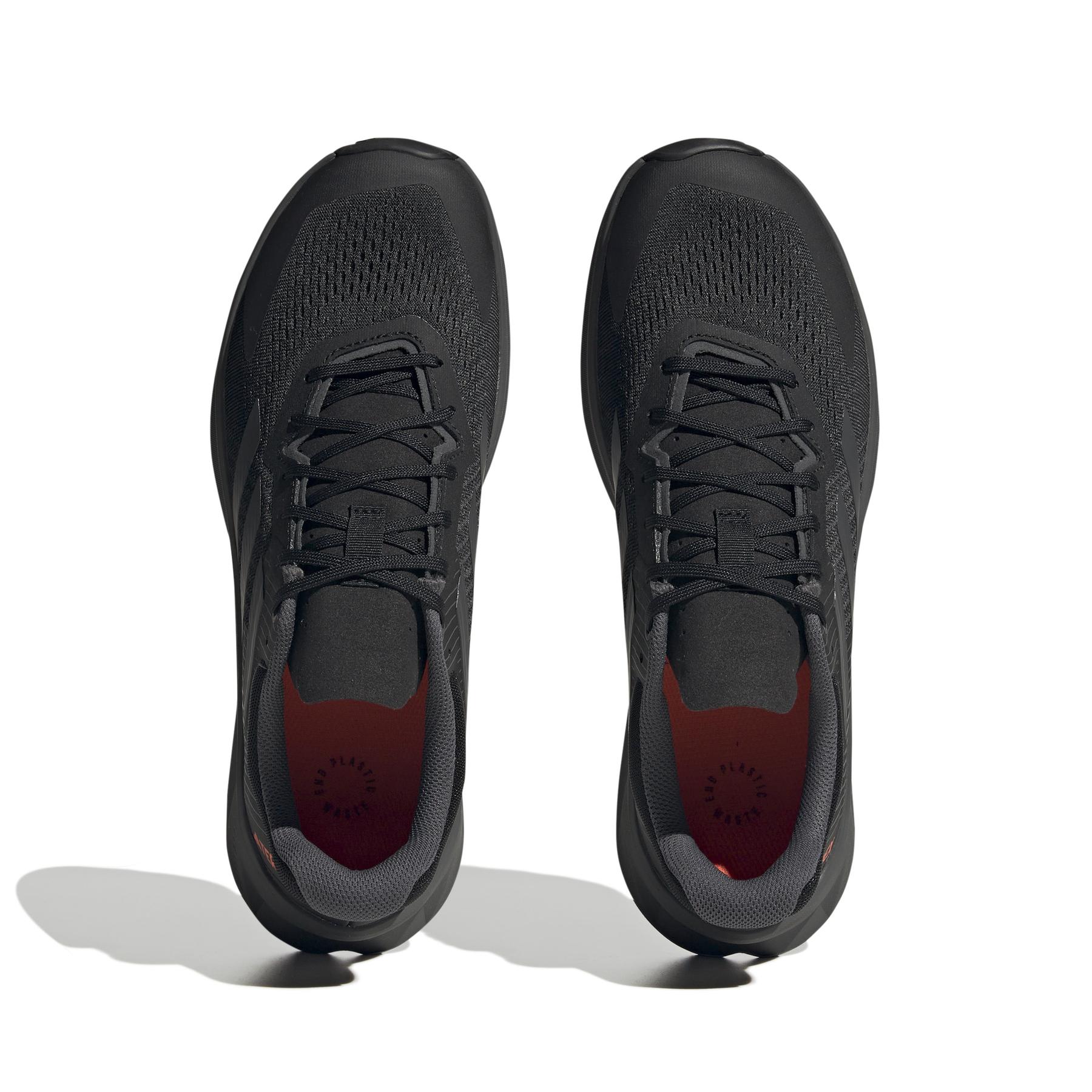 product/a/d/adidas_gx1822_3_footwear_photography_top_portrait_view_white-nw032224.jpg