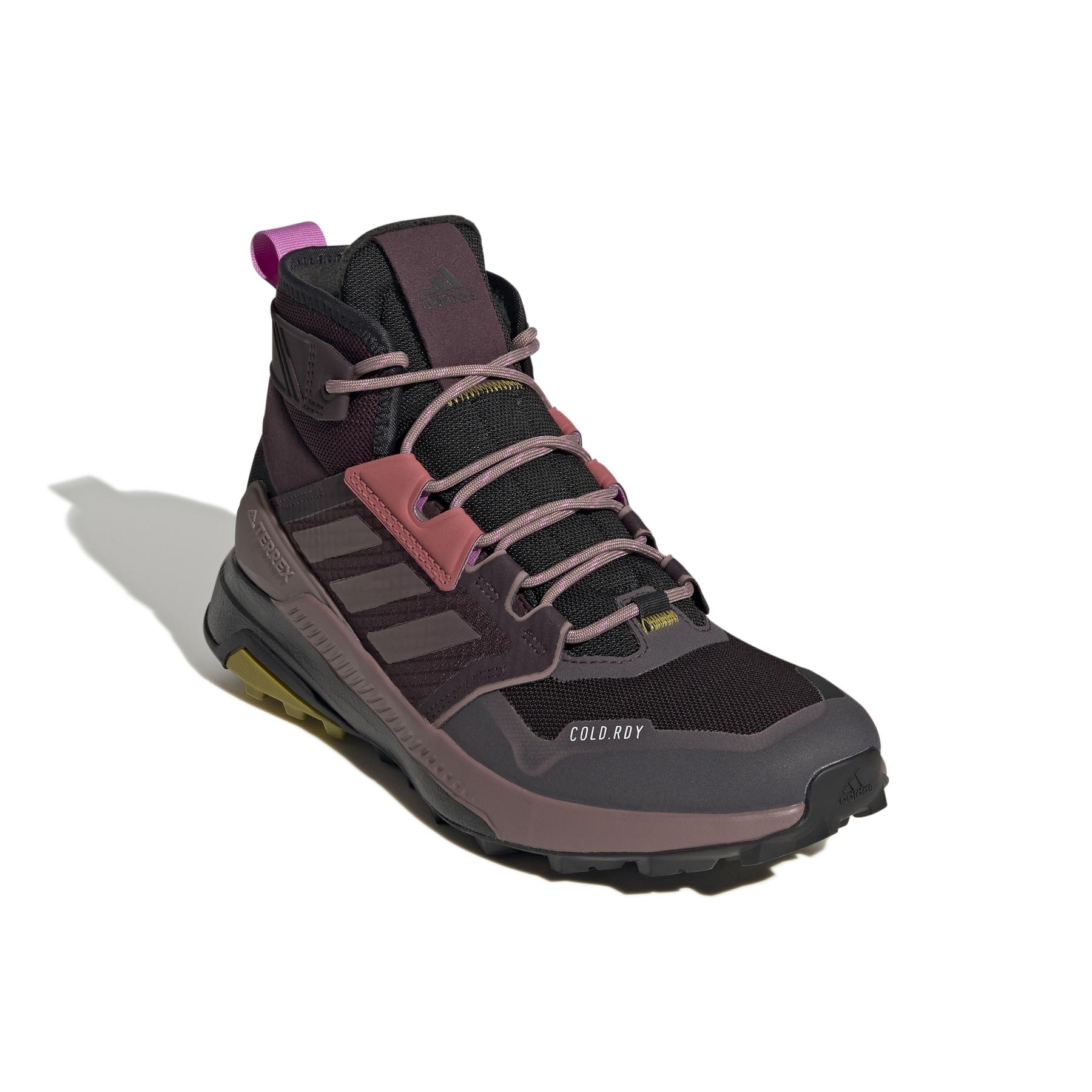 product/a/d/adidas_gy6762_6_footwear_photography_front_lateral_top_view_white_000.jpg