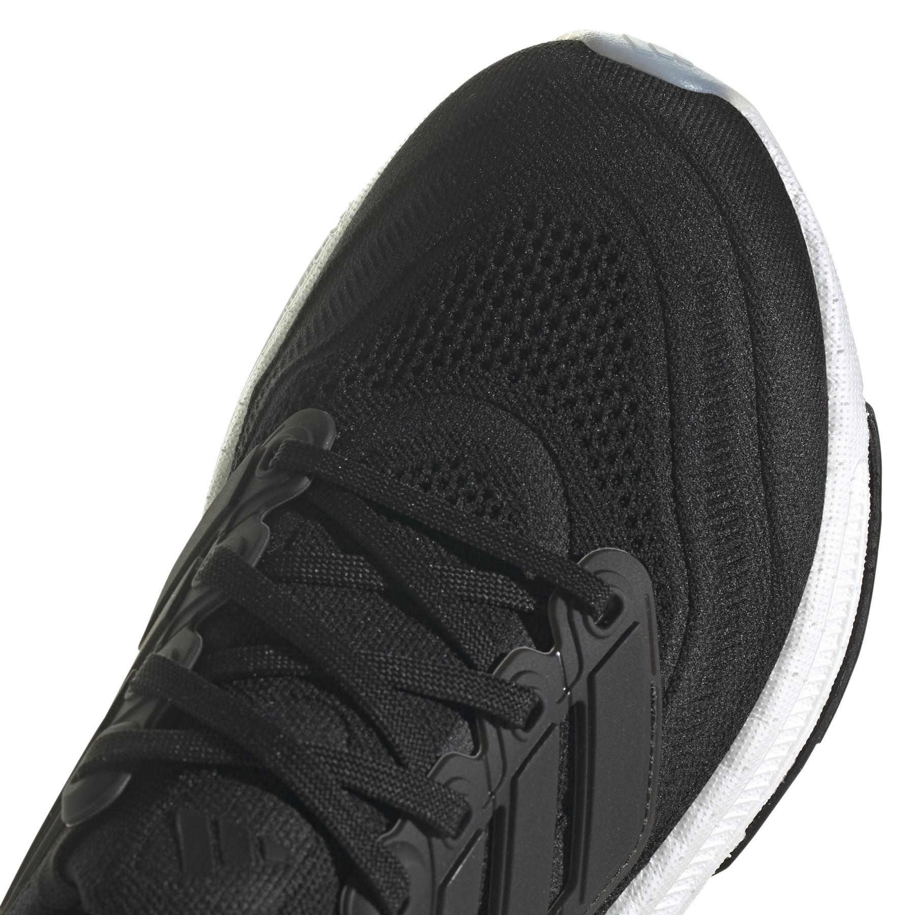 product/a/d/adidas_gy9353_8_footwear_photography_detail_view_1_white_000.jpg