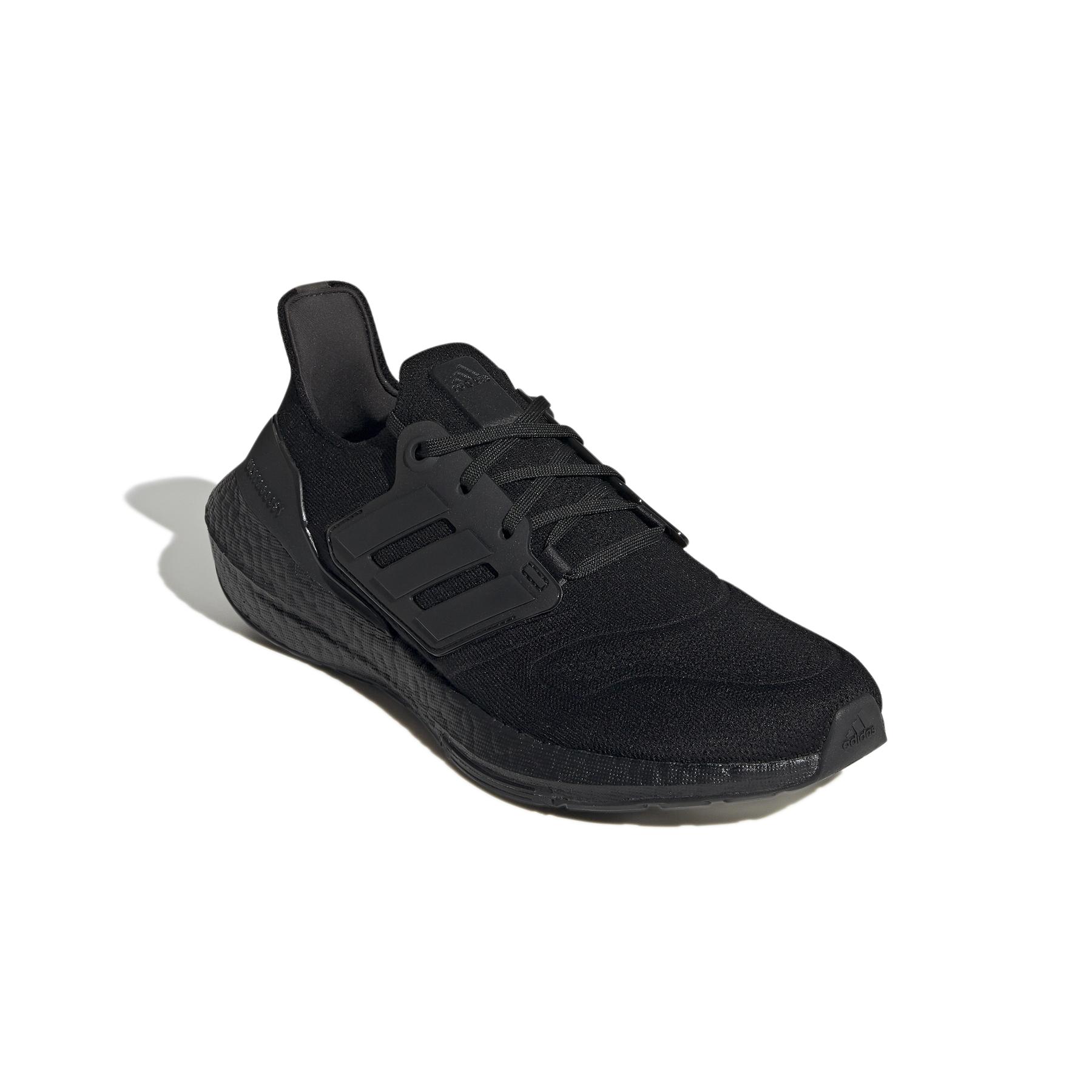 product/a/d/adidas_gz0127_6_footwear_photography_front_lateral_top_view_white_000.jpg