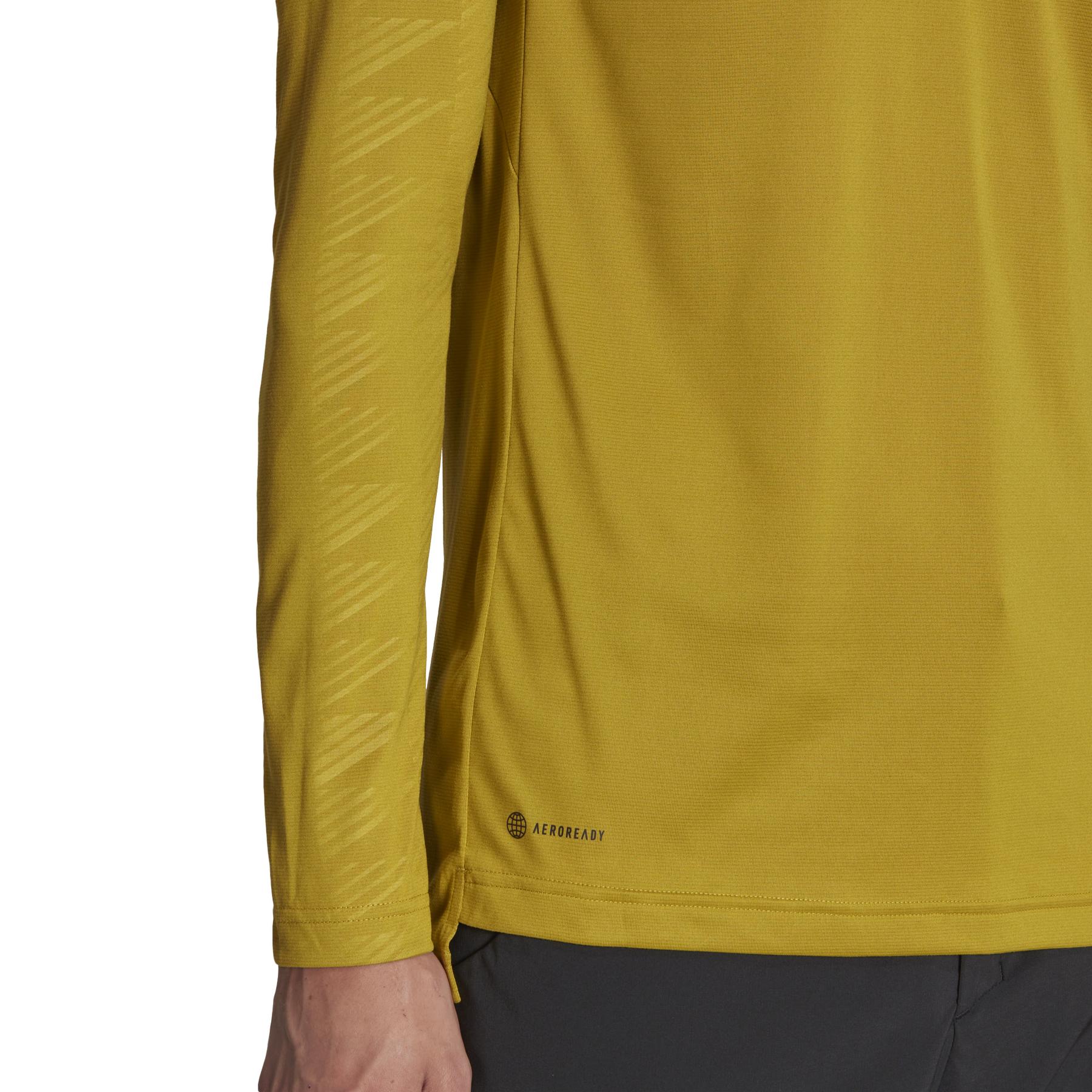 product/a/d/adidas_hi1614_8_apparel_on_model_detail_view_2_white.jpg
