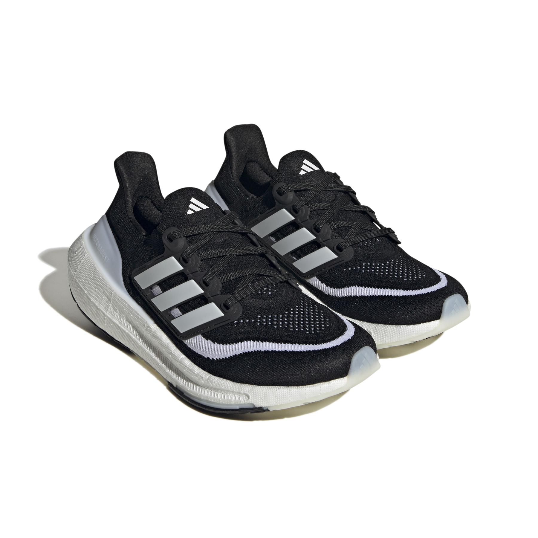product/a/d/adidas_hq6345_6_footwear_photography_front_lateral_top_view_white.jpg