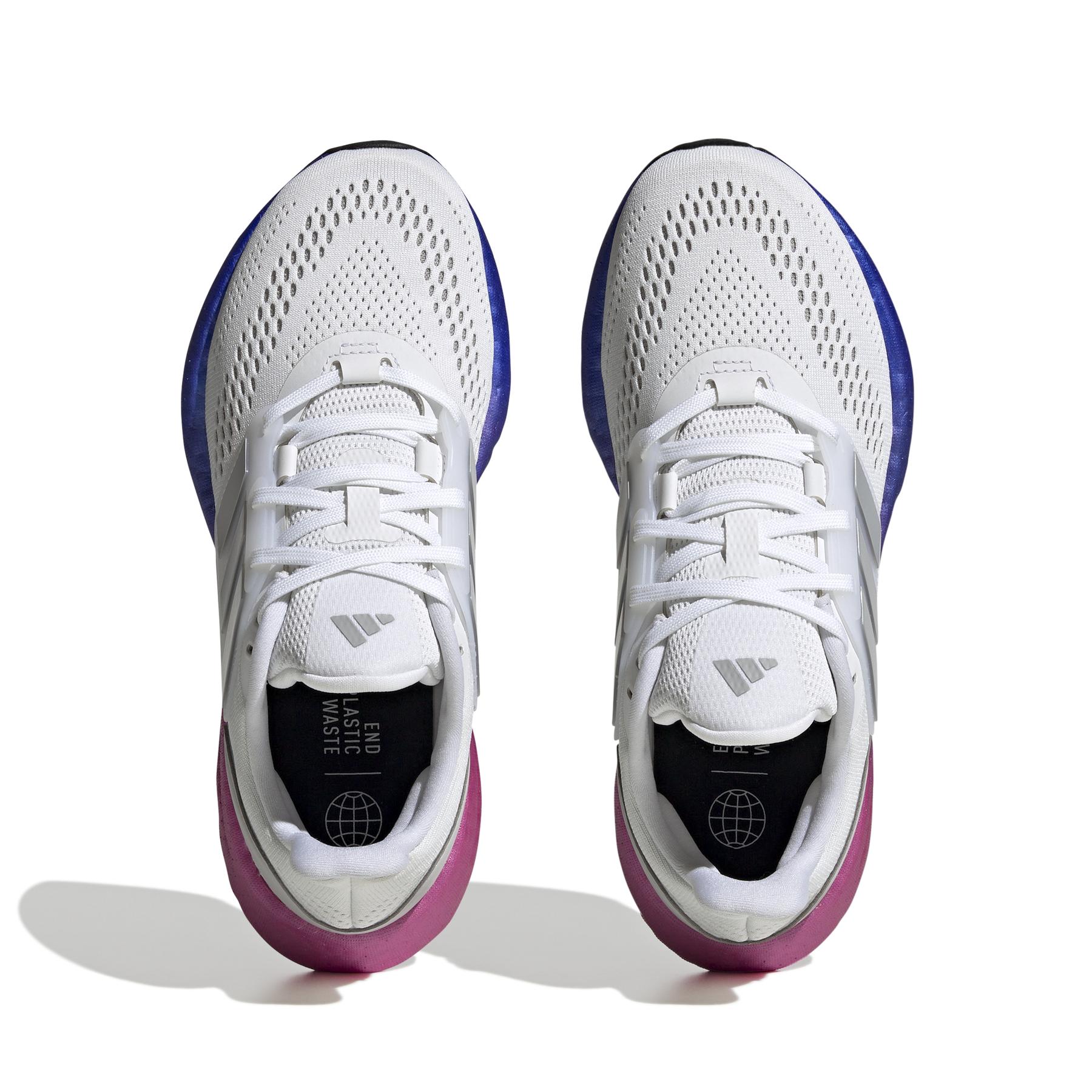 product/a/d/adidas_hq8576_3_footwear_photography_top_portrait_view_white_000.jpg