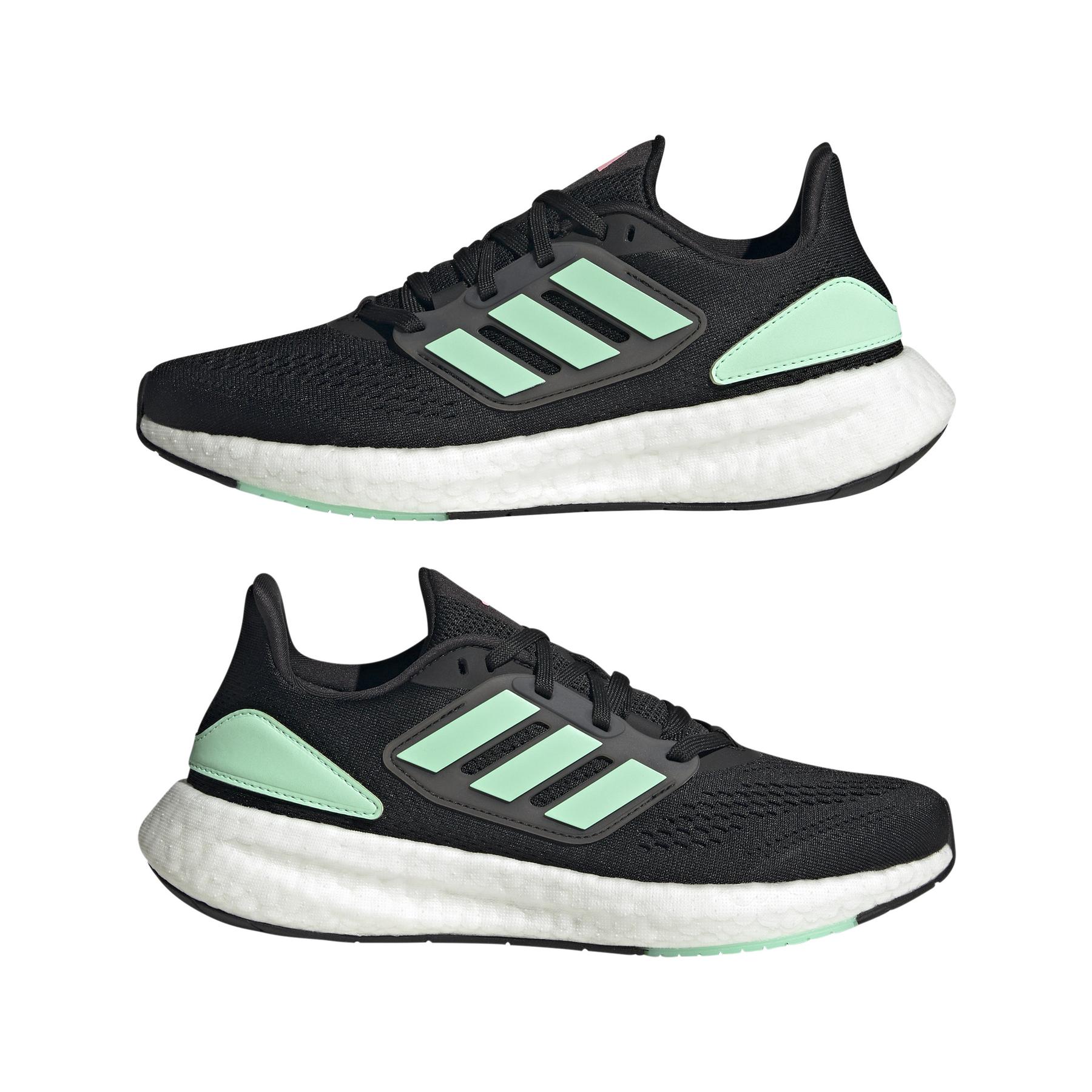 product/a/d/adidas_hq8578_10_footwear_photography_mirrored_pair_view_white_000.jpg