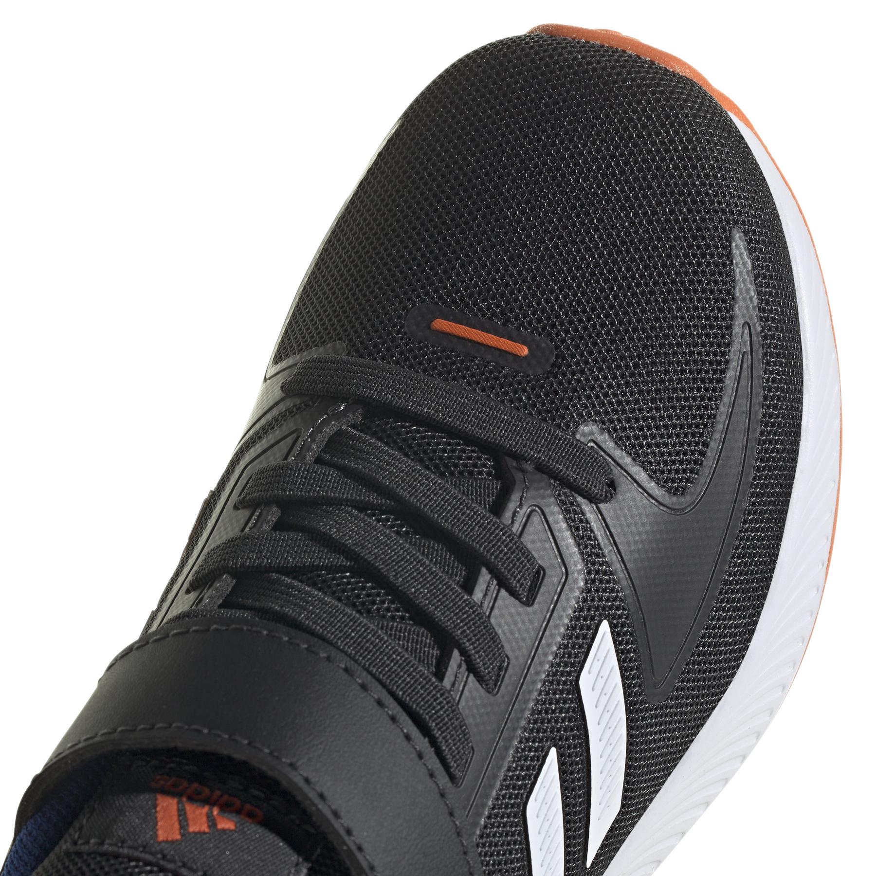 product/a/d/adidas_hr1396_9_footwear_photography_detail_view_2_white_xx.jpg