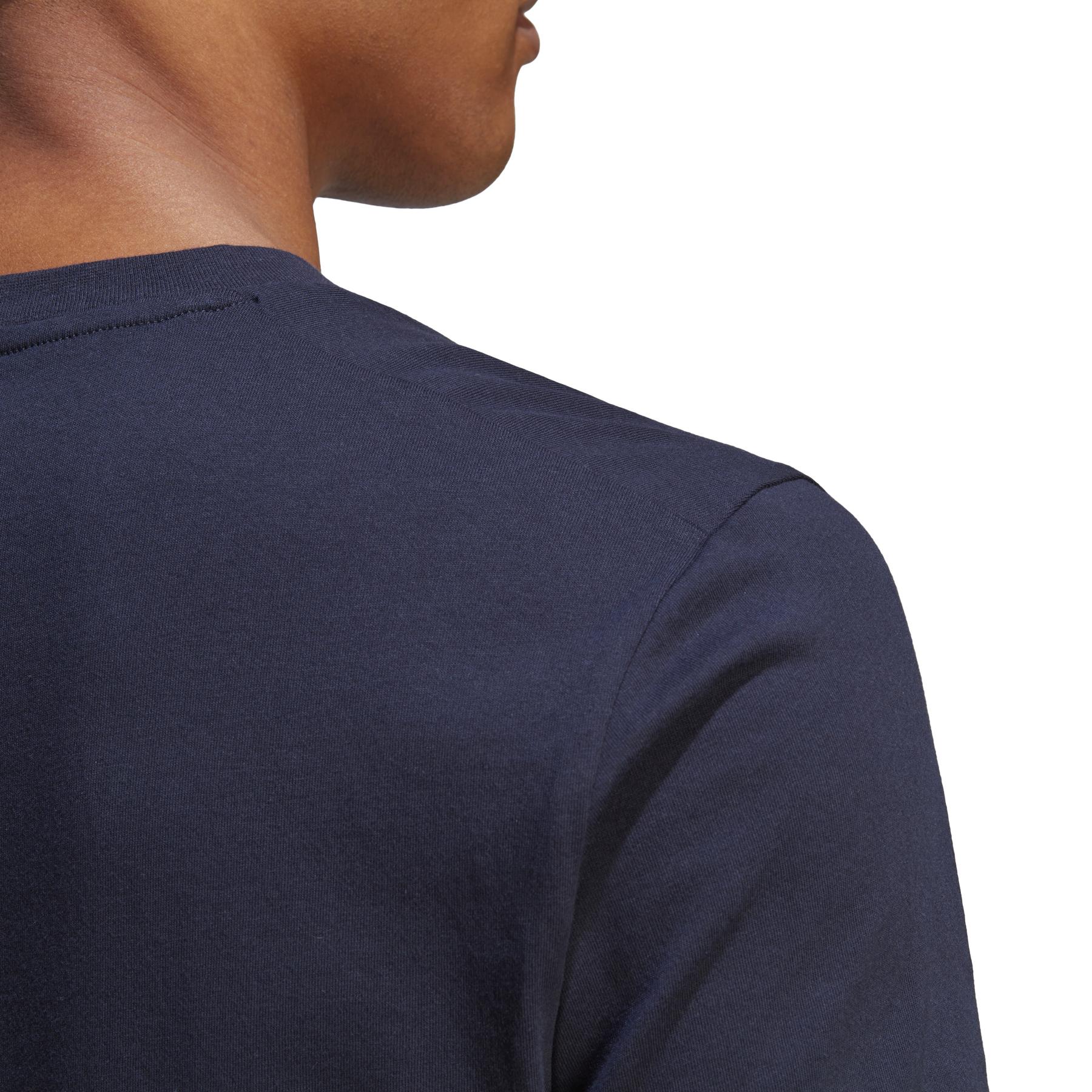 product/a/d/adidas_hz1398_8_apparel_on_model_detail_view_2_white.jpg