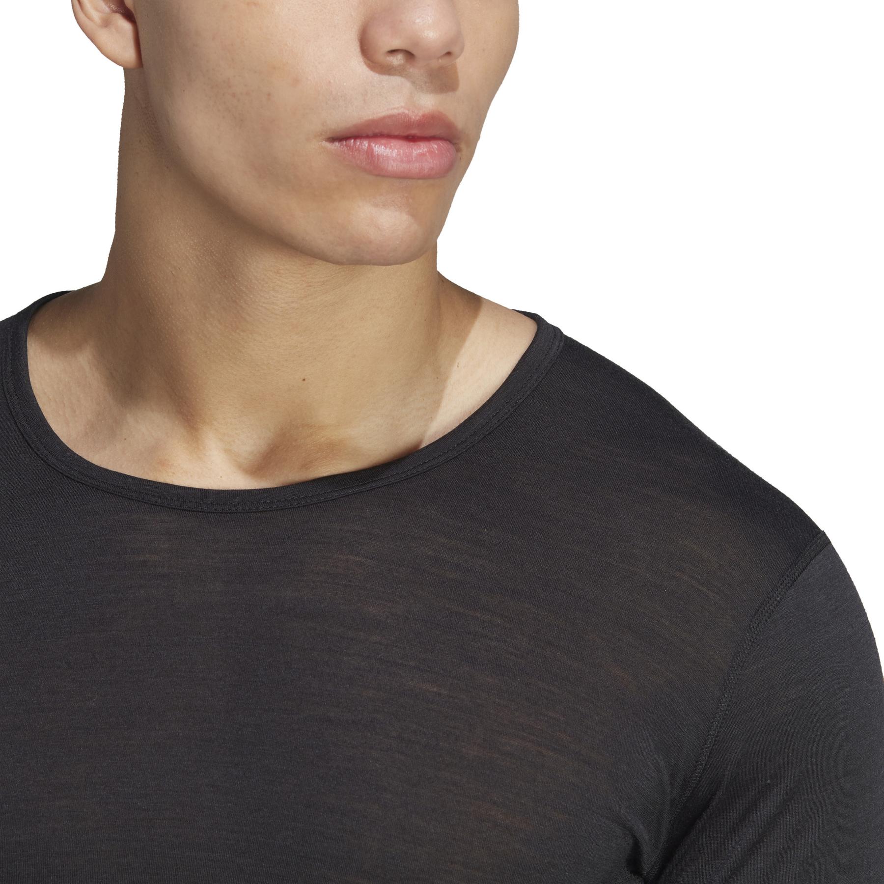 product/a/d/adidas_hz8559_10_apparel_on_model_detail_view_2_white.jpg