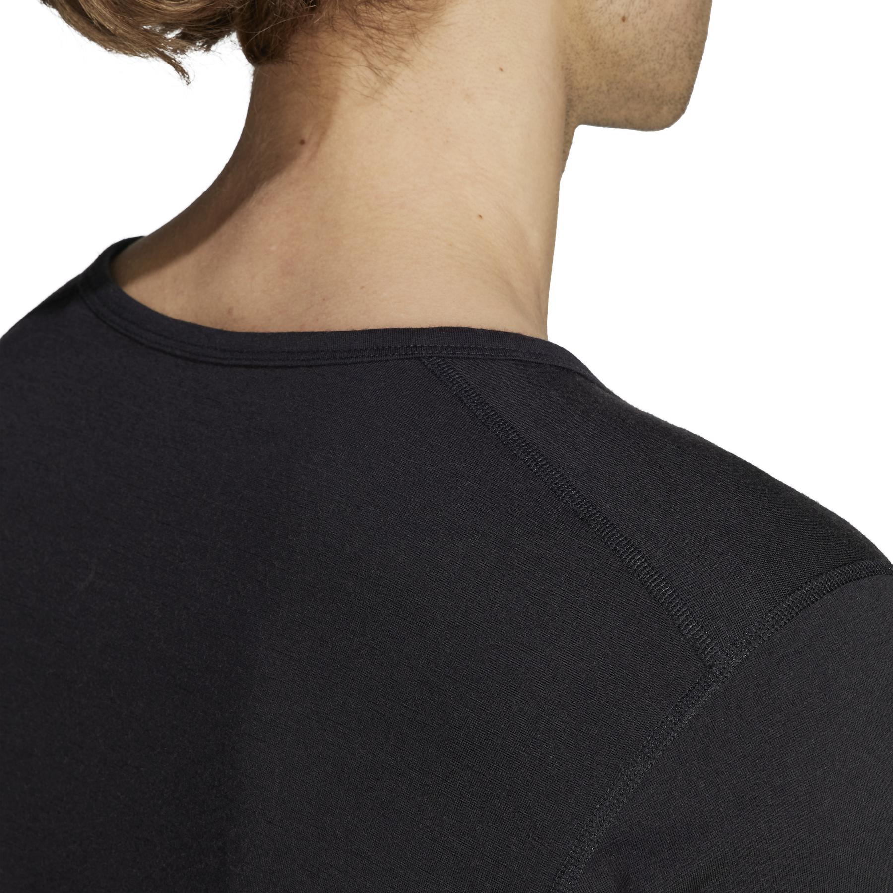 product/a/d/adidas_hz8563_8_apparel_on_model_detail_view_1_white.jpg