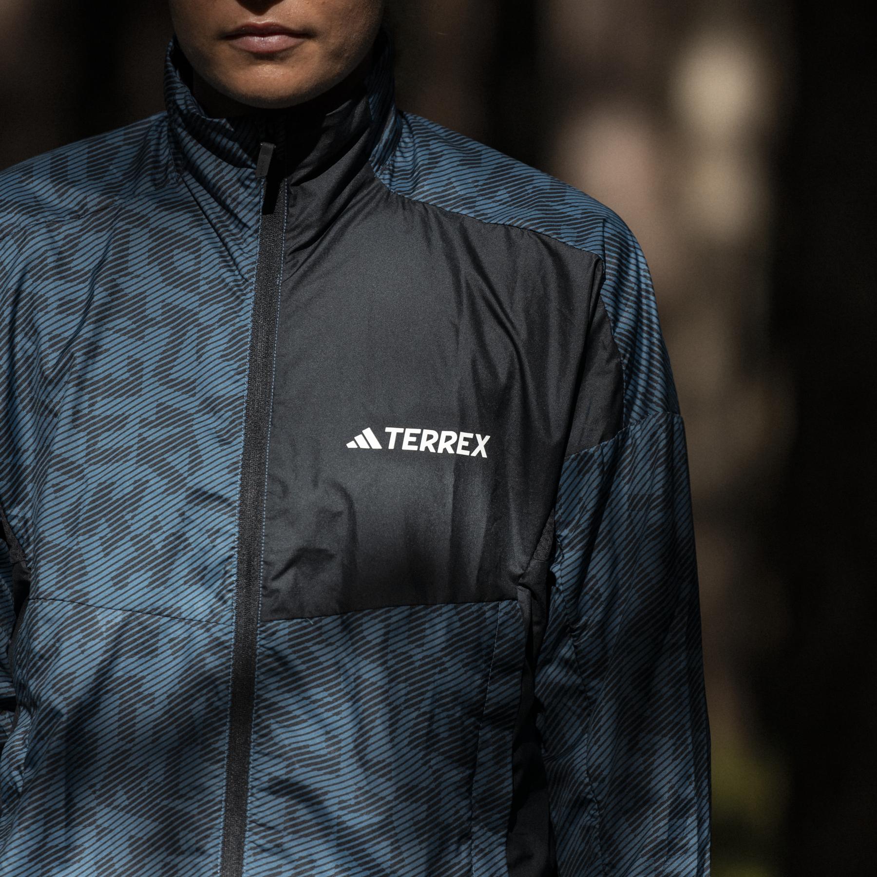 product/a/d/adidas_ia1808_18_apparel_photography_highlight_view_1.jpg