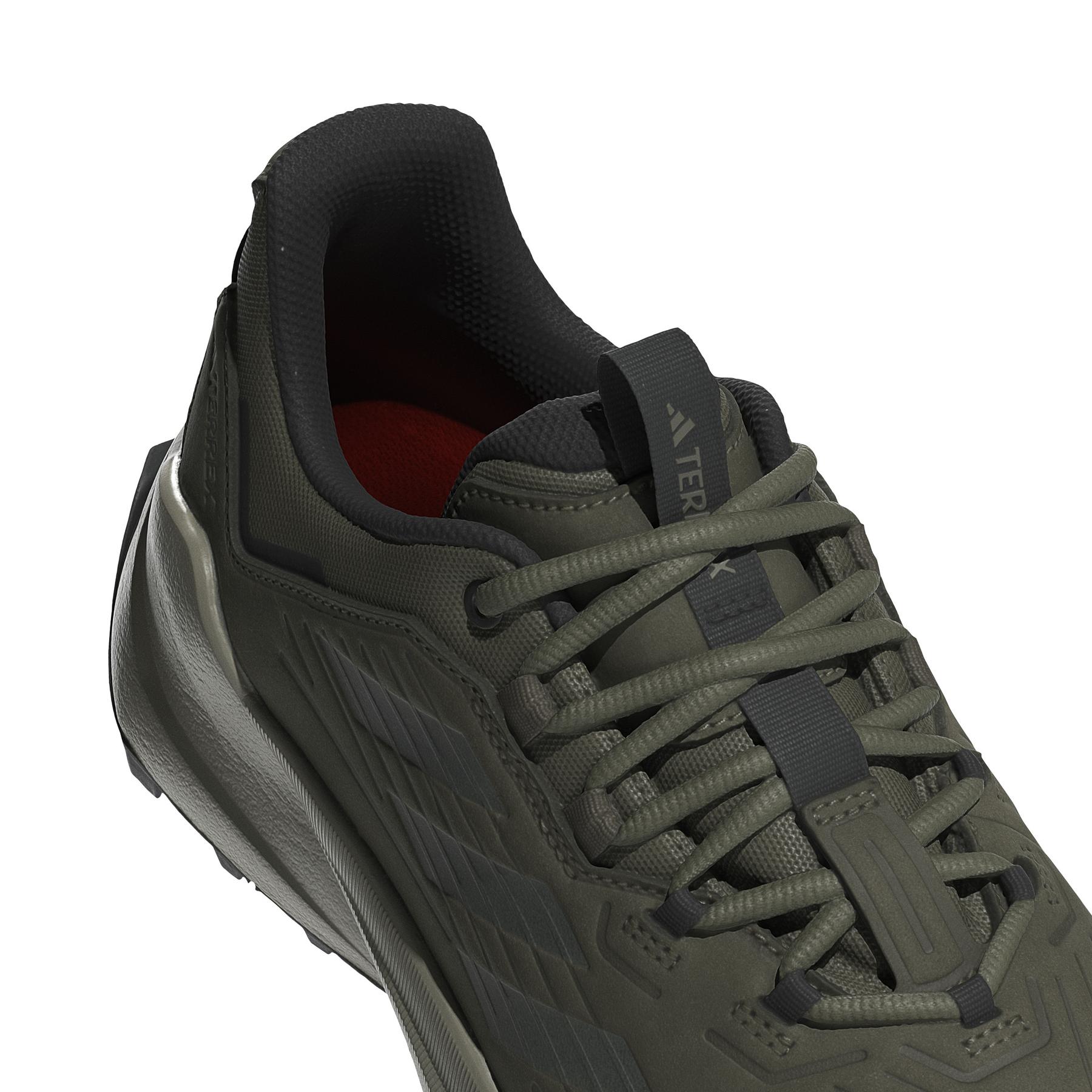 product/a/d/adidas_id0887_8_footwear_photography_detail_view_1_white-nw091625.jpg