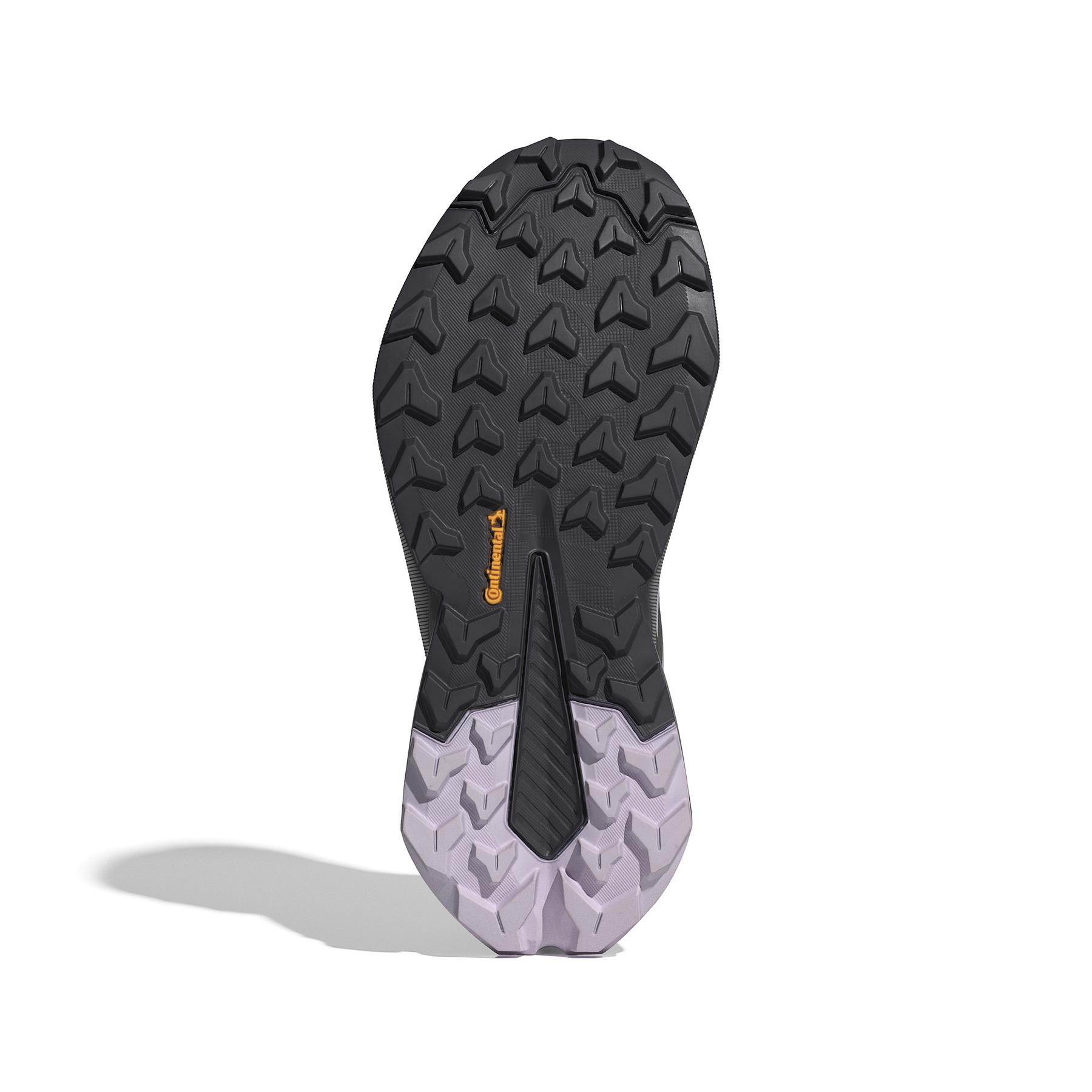 product/a/d/adidas_id0906_4_footwear_photography_bottom_view_white.jpg