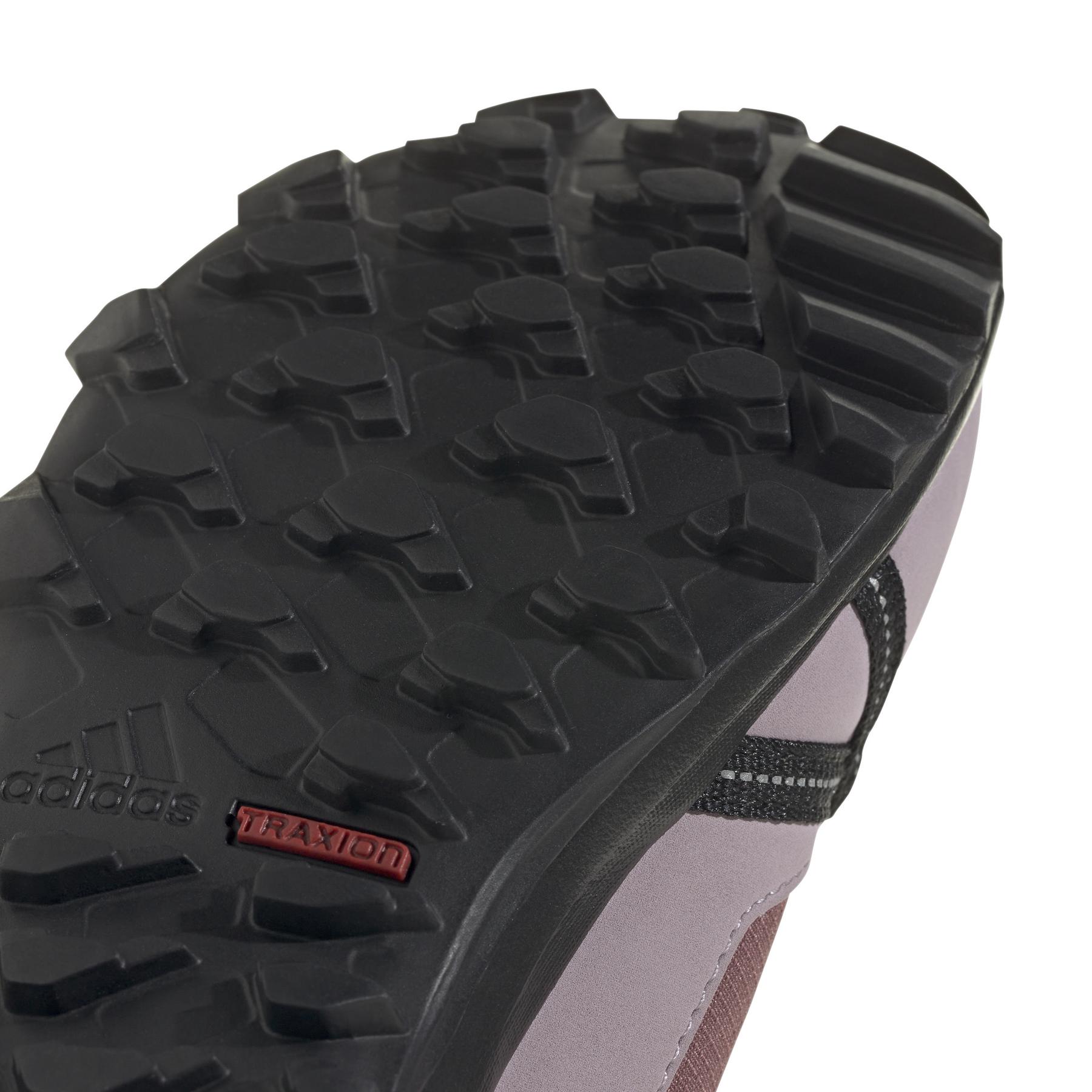 product/a/d/adidas_id0936_9_footwear_photography_detail_view_2_white.jpg