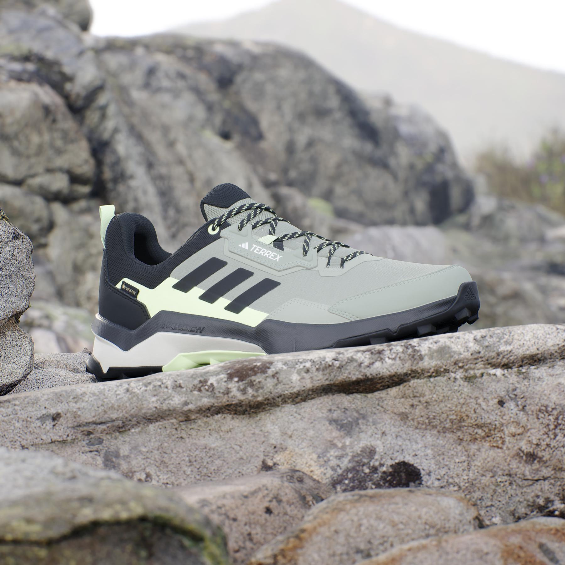 product/a/d/adidas_ie2569_18_footwear_photography_heromrktng_view_3.jpg