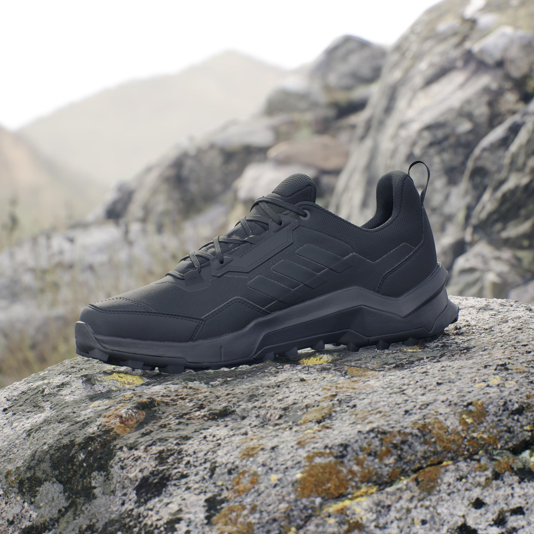 product/a/d/adidas_ie2570_20_footwear_photography_heromrktng_view_7.jpg