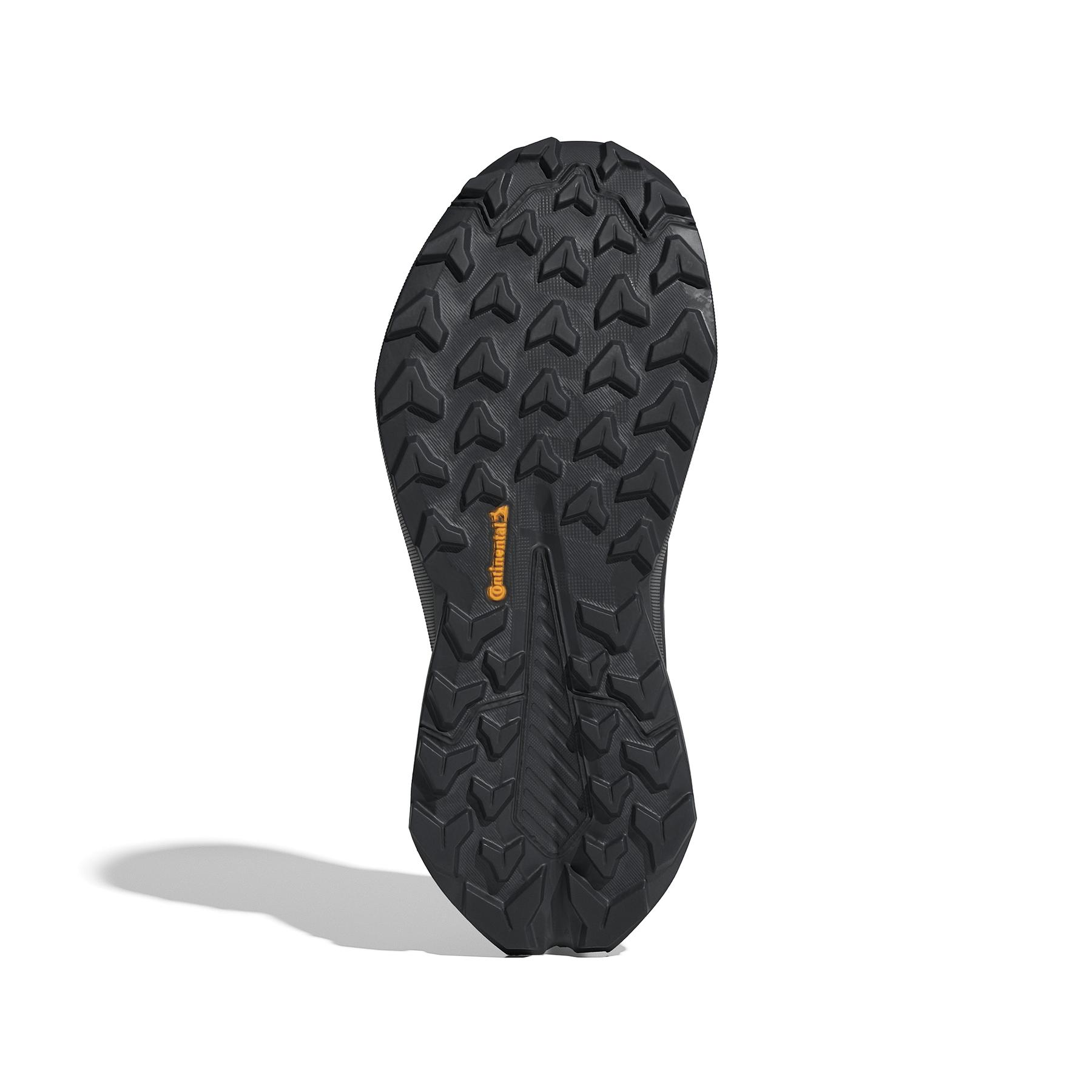 product/a/d/adidas_ie5154_4_footwear_photography_bottom_view_white.jpg