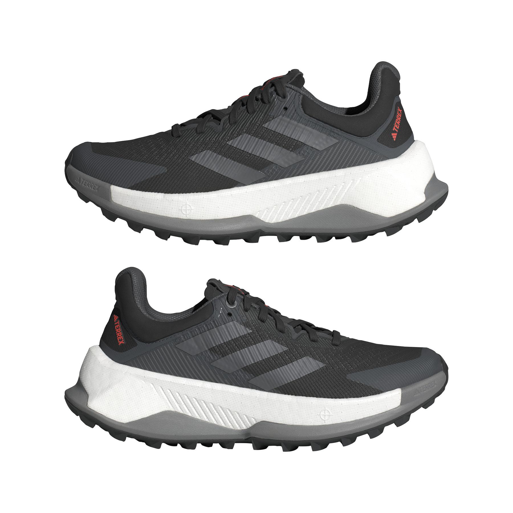 product/a/d/adidas_ie8456_11_footwear_photography_mirrored_pair_view_white.jpg