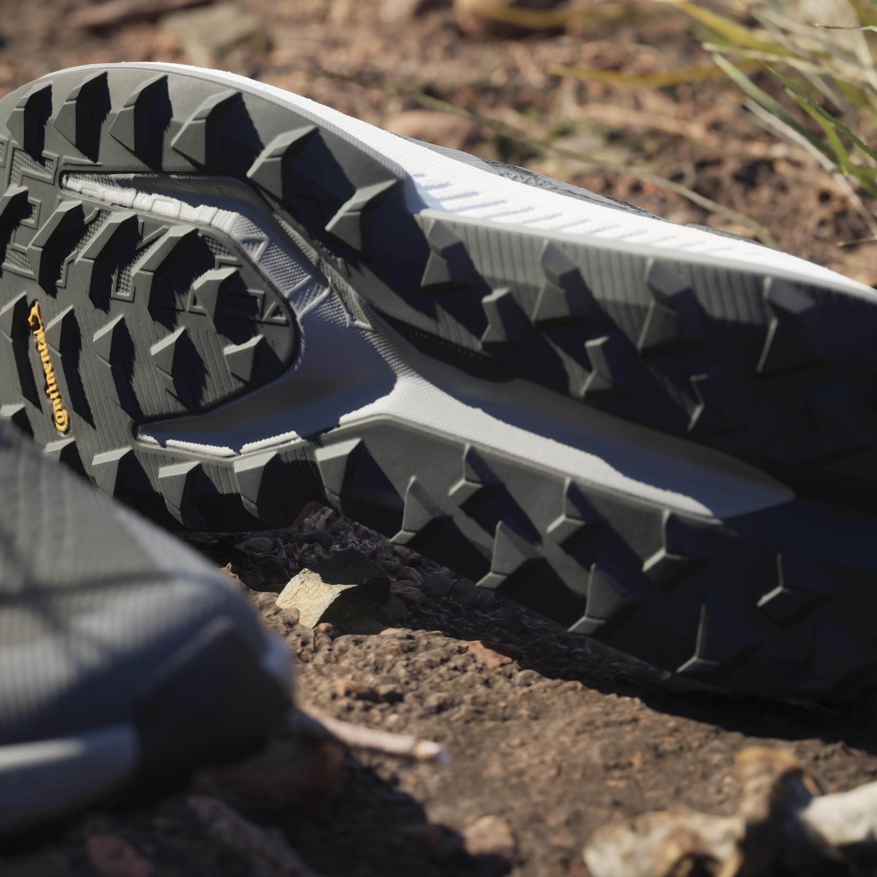 product/a/d/adidas_ie8456_26_footwear_photography_heromrktng_view_11.jpg