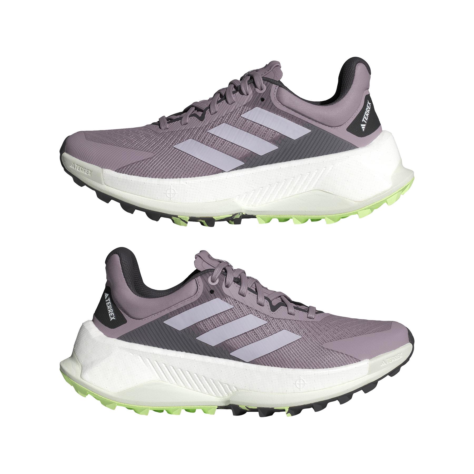 product/a/d/adidas_ie8457_12_footwear_photography_mirrored_pair_view_white.jpg
