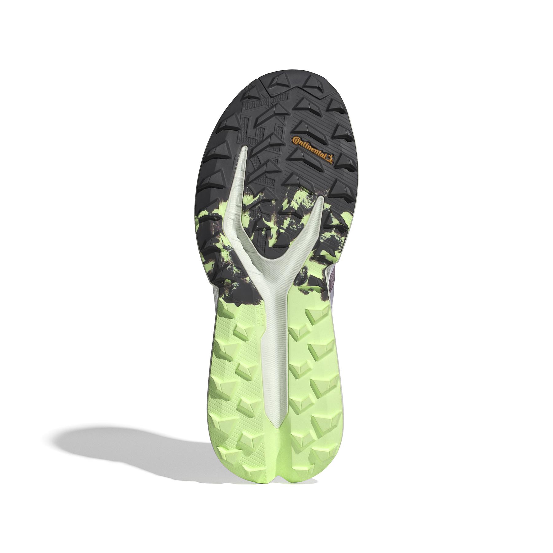 product/a/d/adidas_ie8457_4_footwear_photography_bottom_view_white.jpg