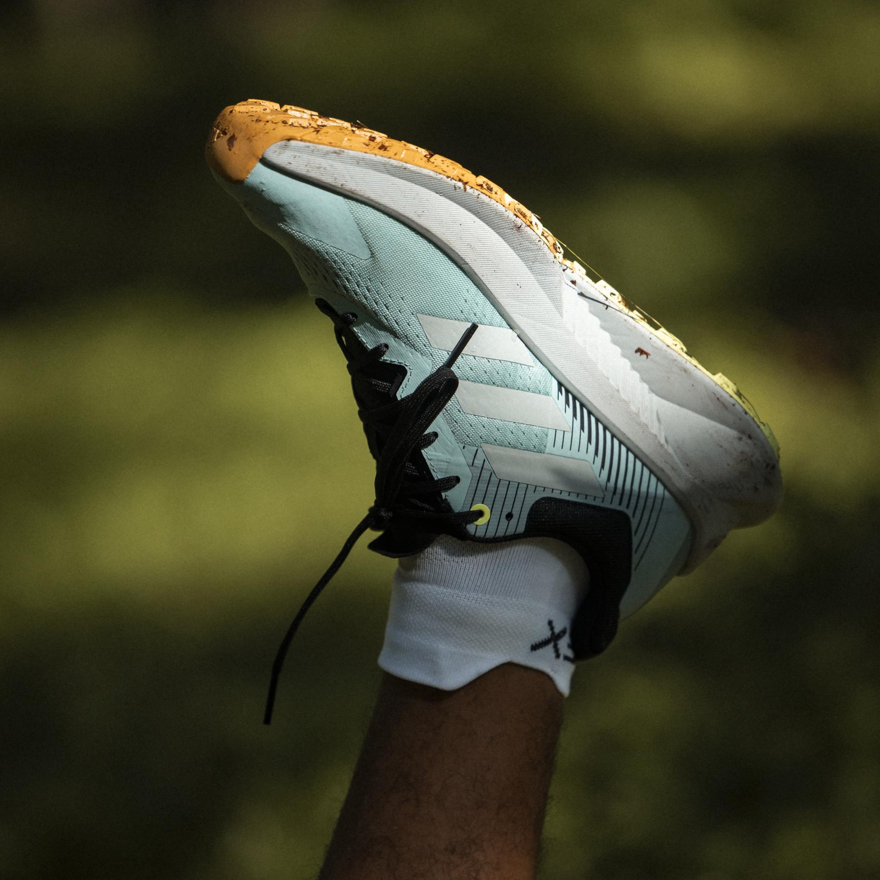 product/a/d/adidas_if5004_21_footwear_photography_heromrktng_view_5-nw091625.jpg