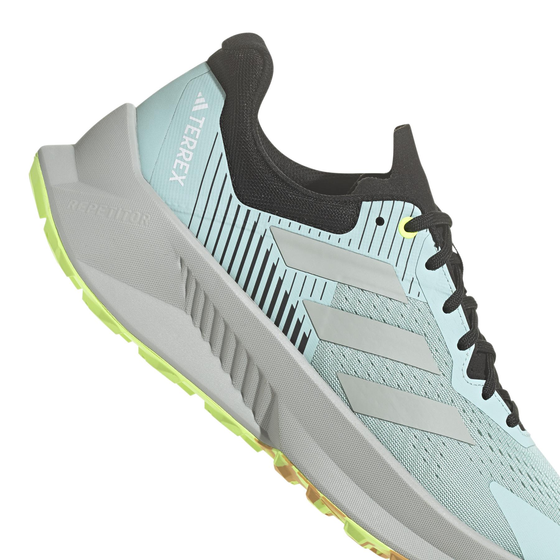 product/a/d/adidas_if5004_9_footwear_photography_detail_view_2_white-nw091625.jpg