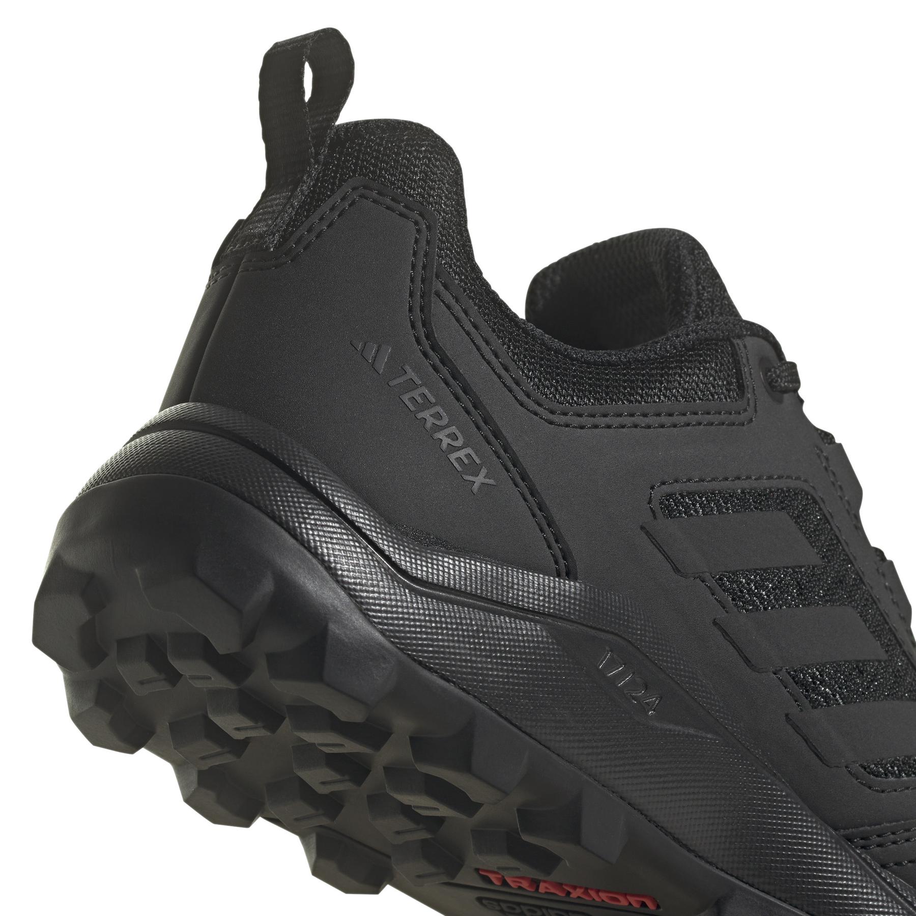 product/a/d/adidas_if5027_8_footwear_photography_detail_view_1_white-nw110824.jpg