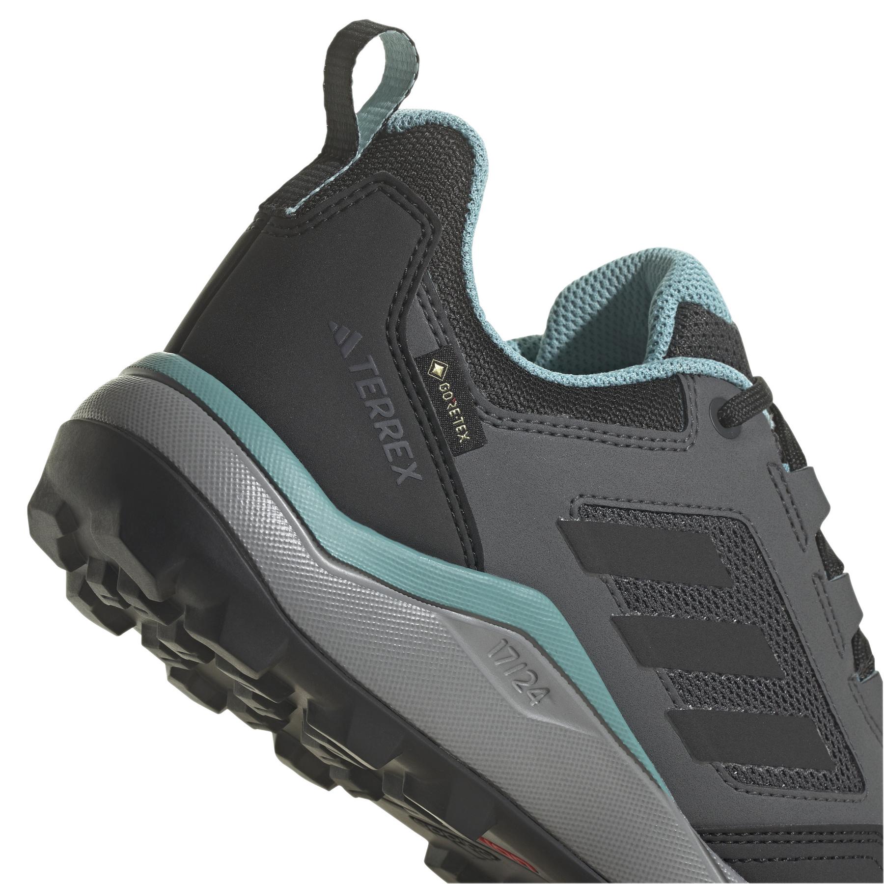 product/a/d/adidas_if5028_9_footwear_photography_detail_view_2_white.jpg