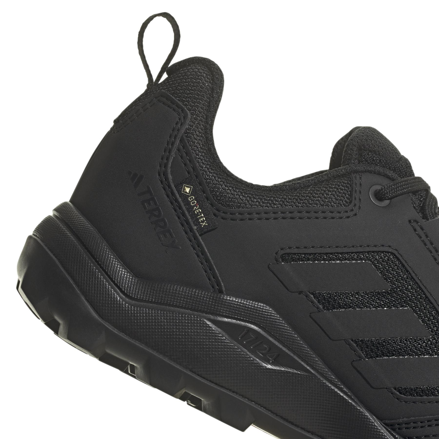 product/a/d/adidas_if5029_9_footwear_photography_detail_view_2_white-nw110824.jpg