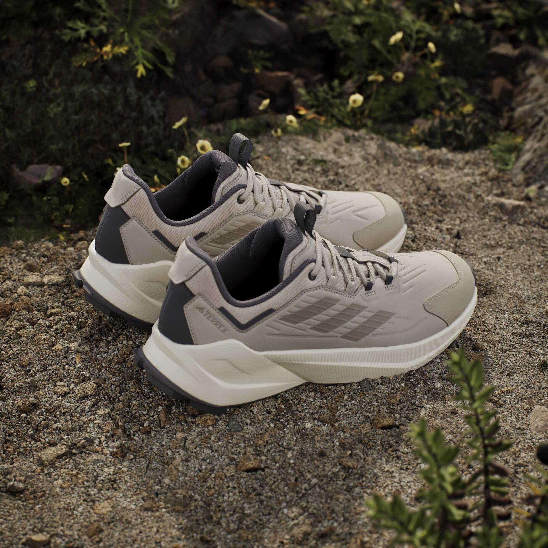 product/a/d/adidas_if6543_17_footwear_photography_heromrktng_view_6-nw091625.jpg