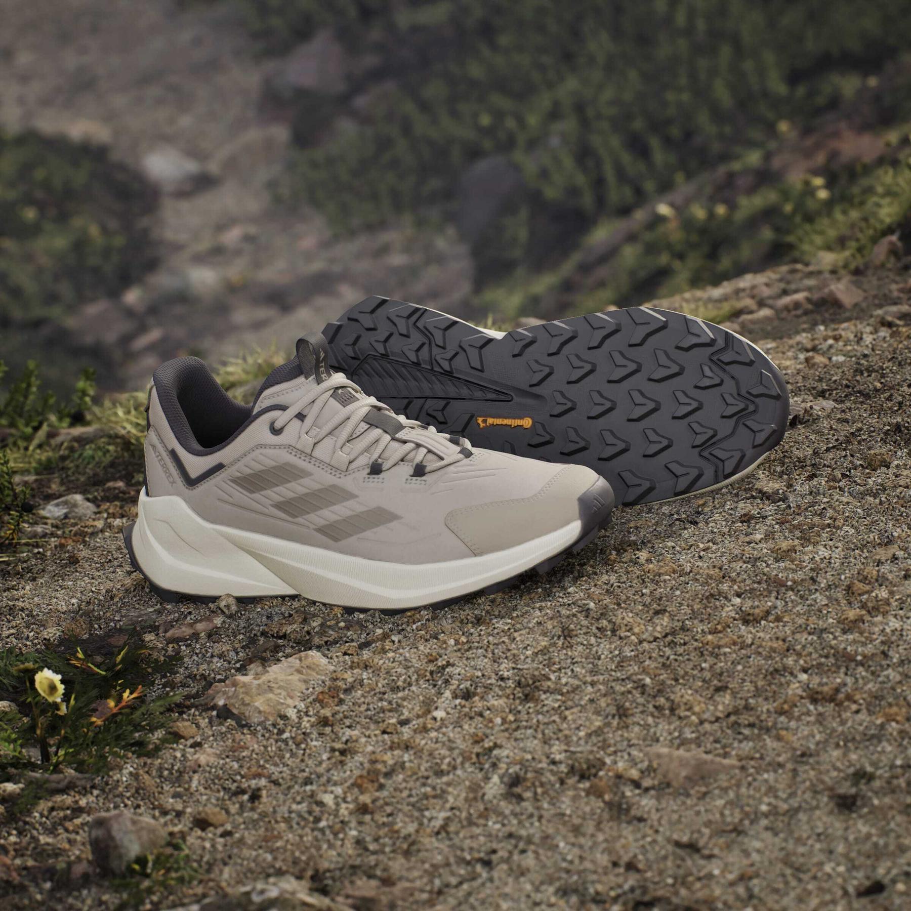 product/a/d/adidas_if6543_19_footwear_photography_heromrktng_view_8-nw091625.jpg