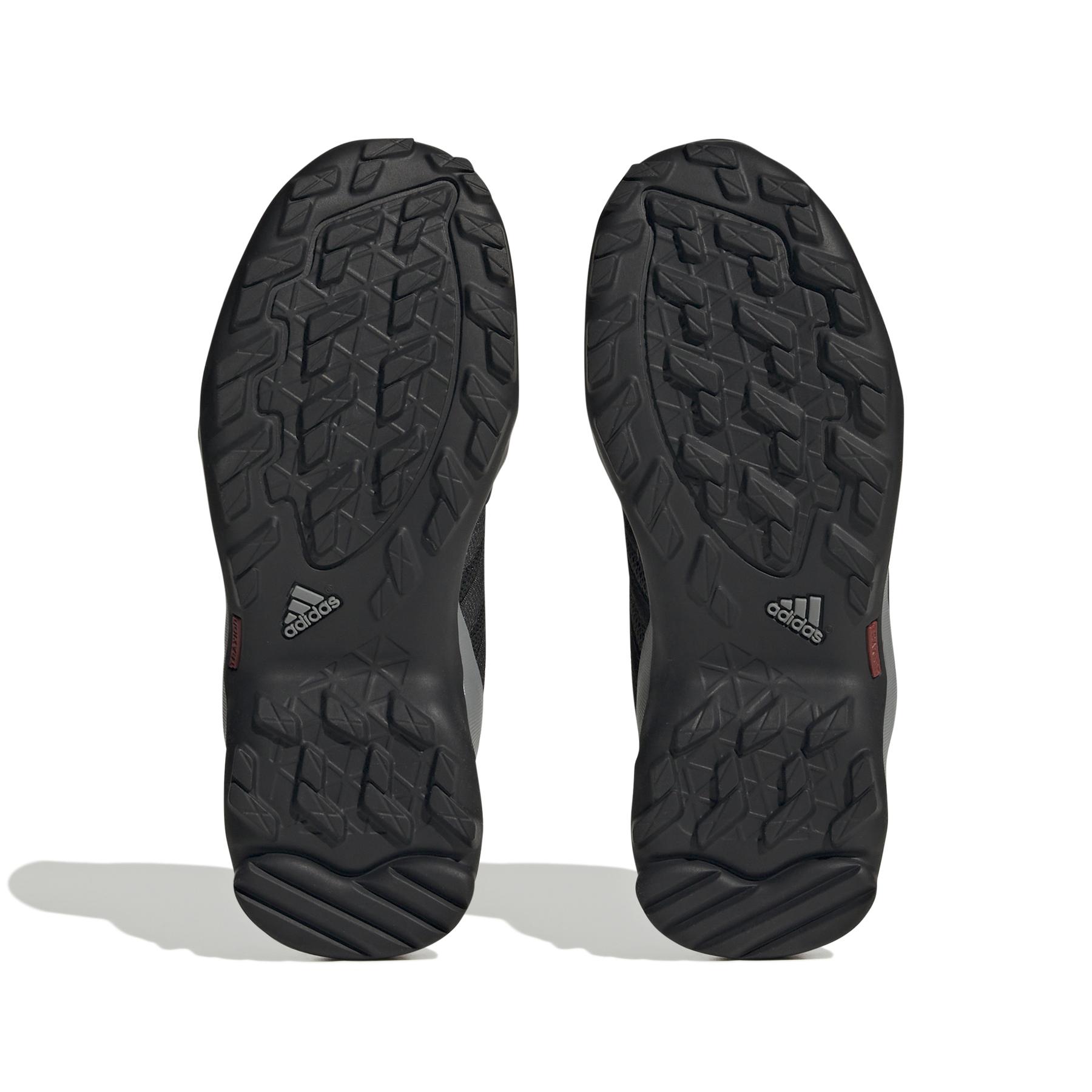 product/a/d/adidas_if7514_4_footwear_photography_bottom_view_white.jpg