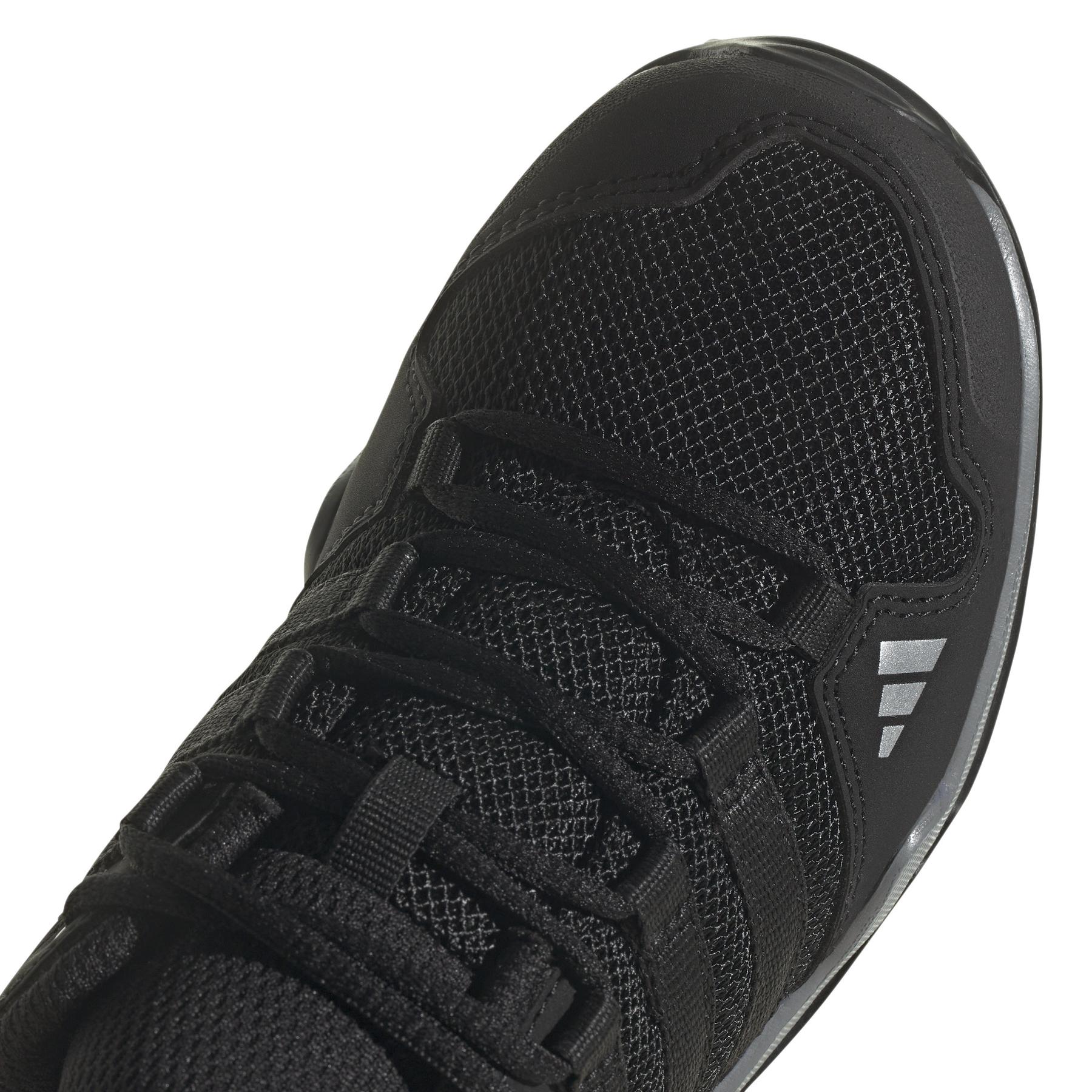 product/a/d/adidas_if7514_8_footwear_photography_detail_view_1_white.jpg