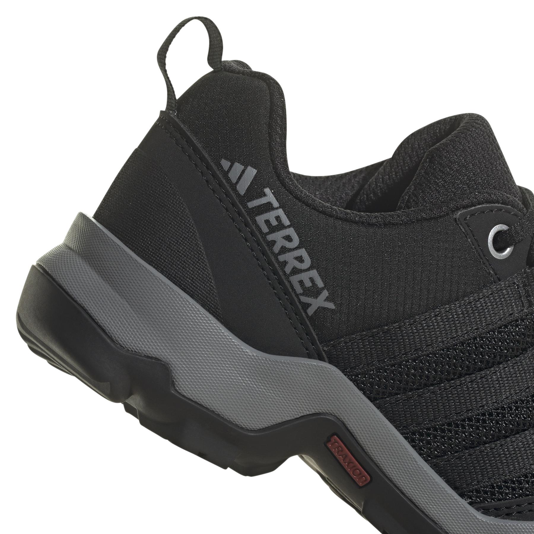 product/a/d/adidas_if7514_9_footwear_photography_detail_view_2_white.jpg