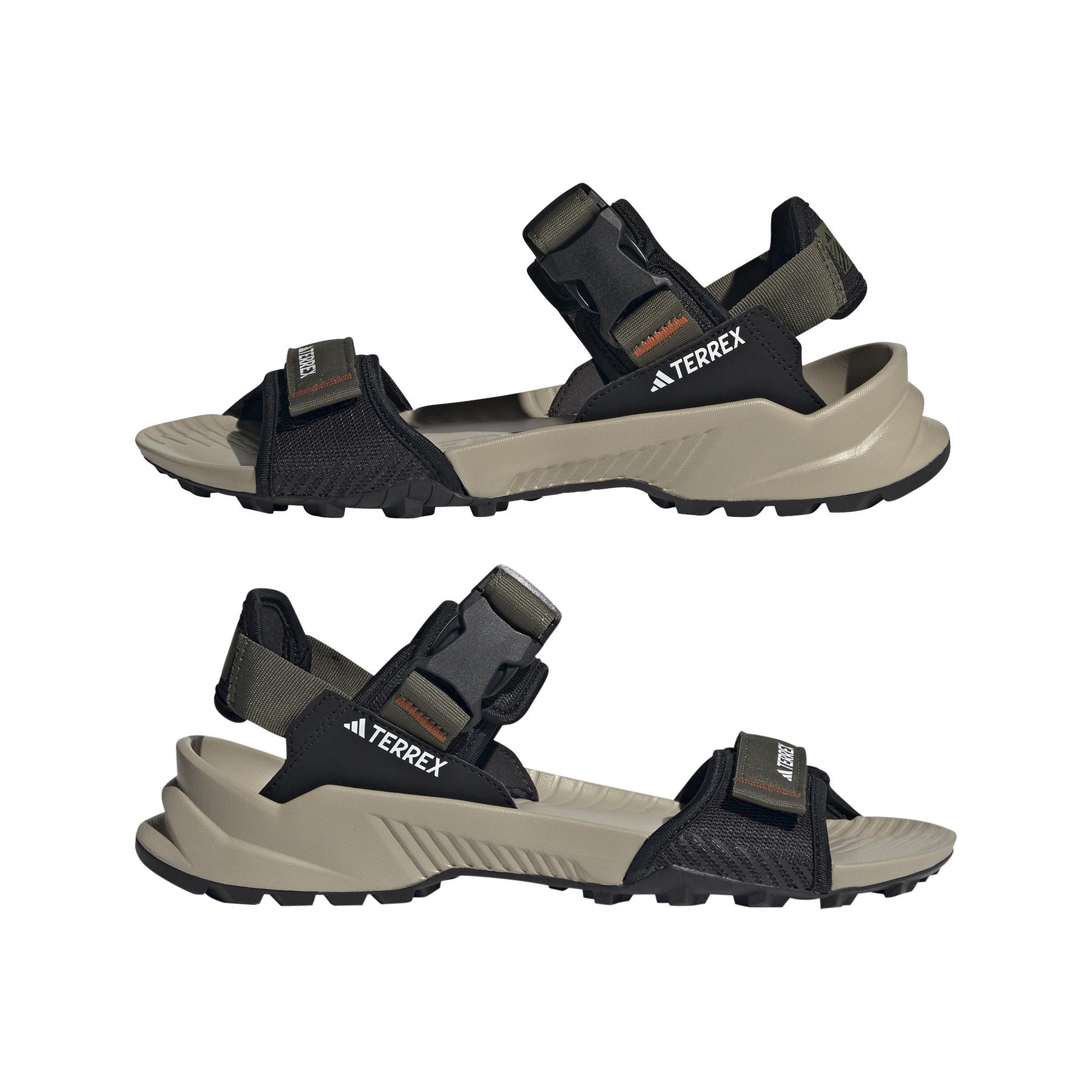 product/a/d/adidas_ig6565_10_footwear_photography_mirrored_pair_view_white.jpg