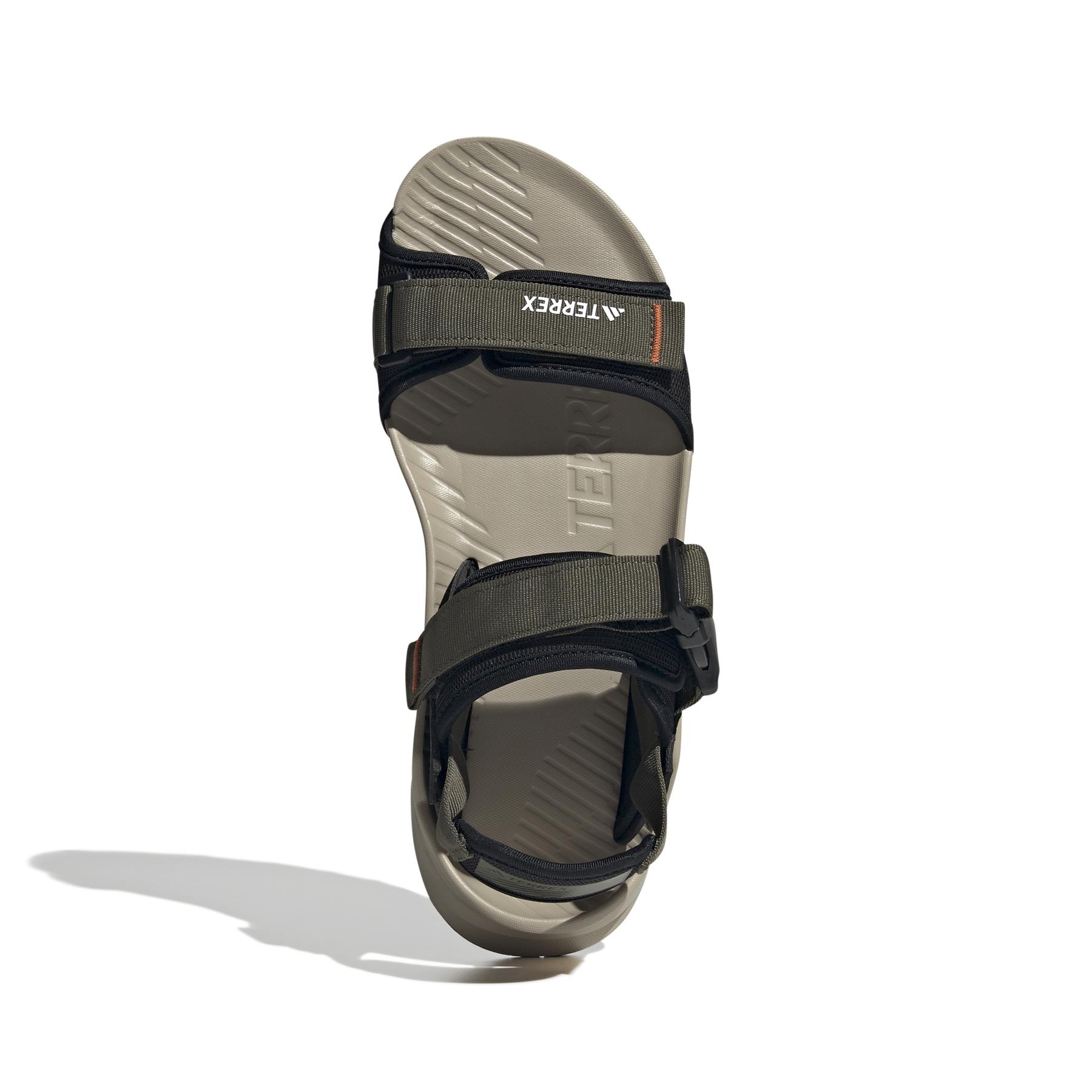 product/a/d/adidas_ig6565_3_footwear_photography_top_portrait_view_white.jpg