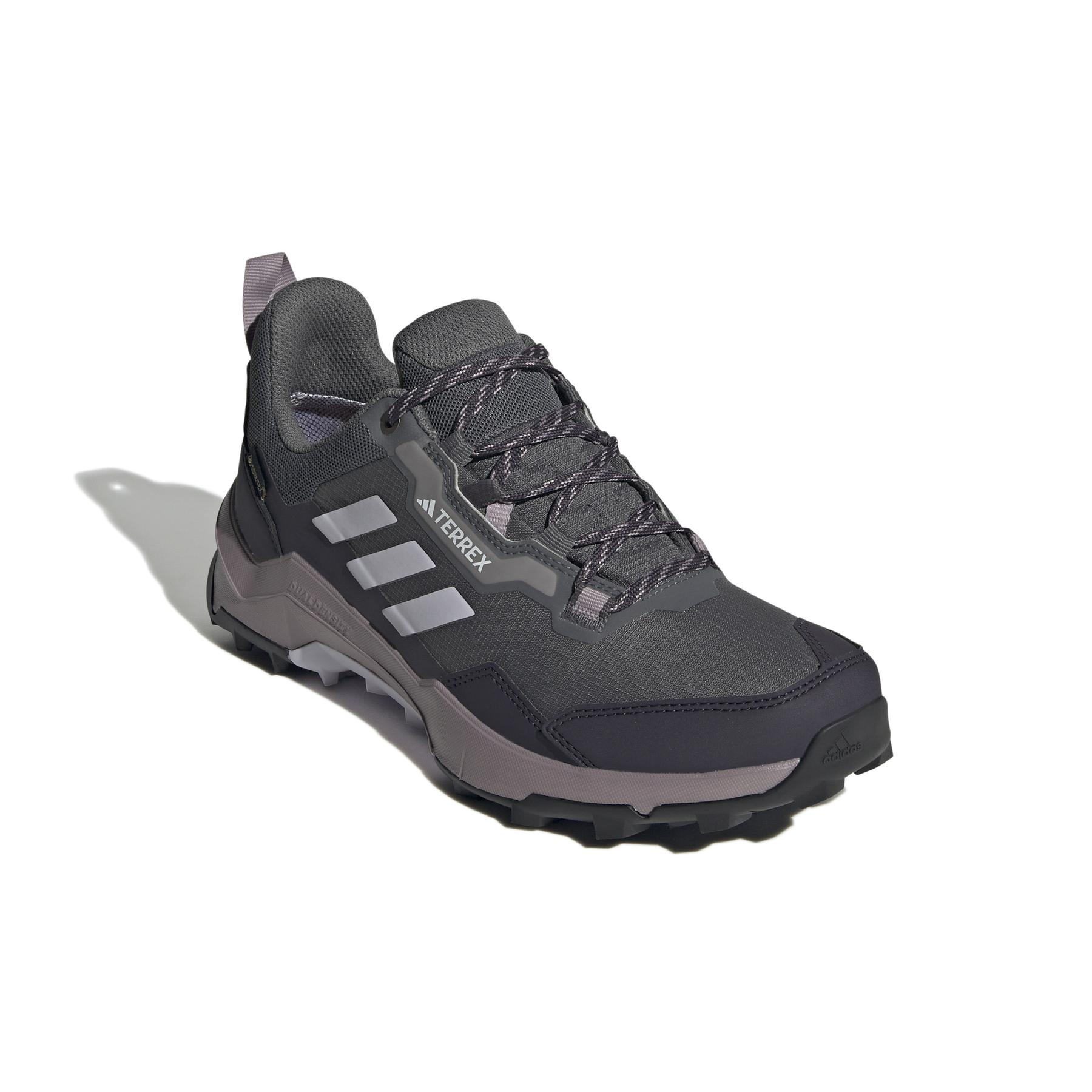 product/a/d/adidas_ig6580_6_footwear_photography_front_lateral_top_view_white.jpg