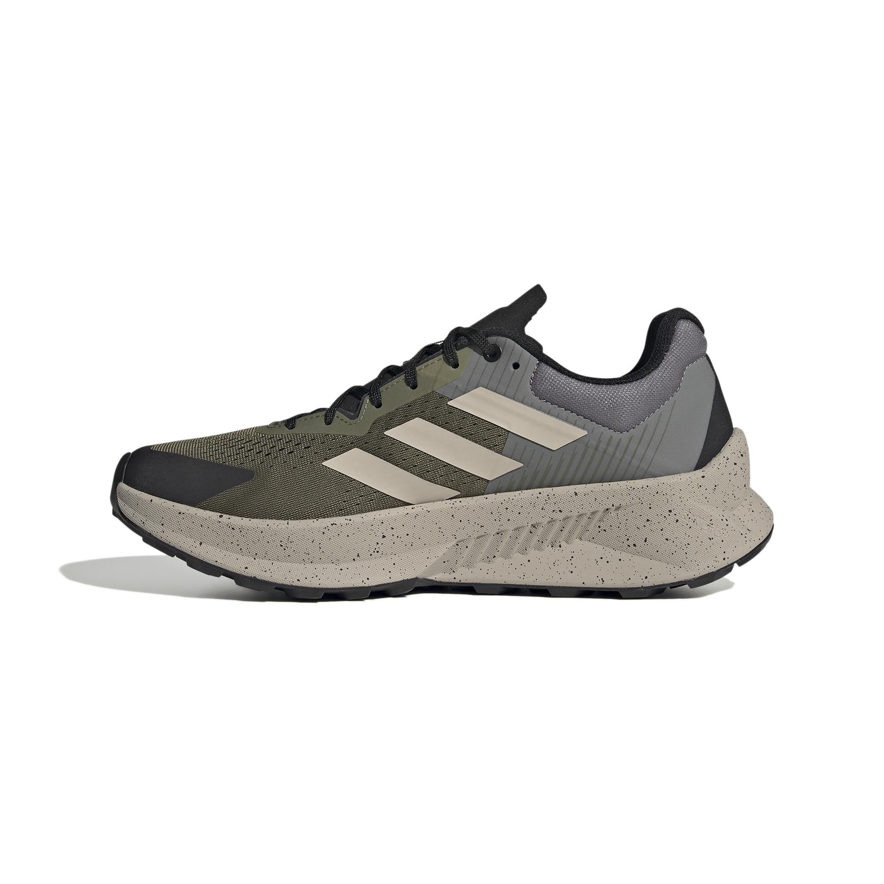 product/a/d/adidas_ig8923_5_footwear_photography_side_medial_center_view_white.jpg