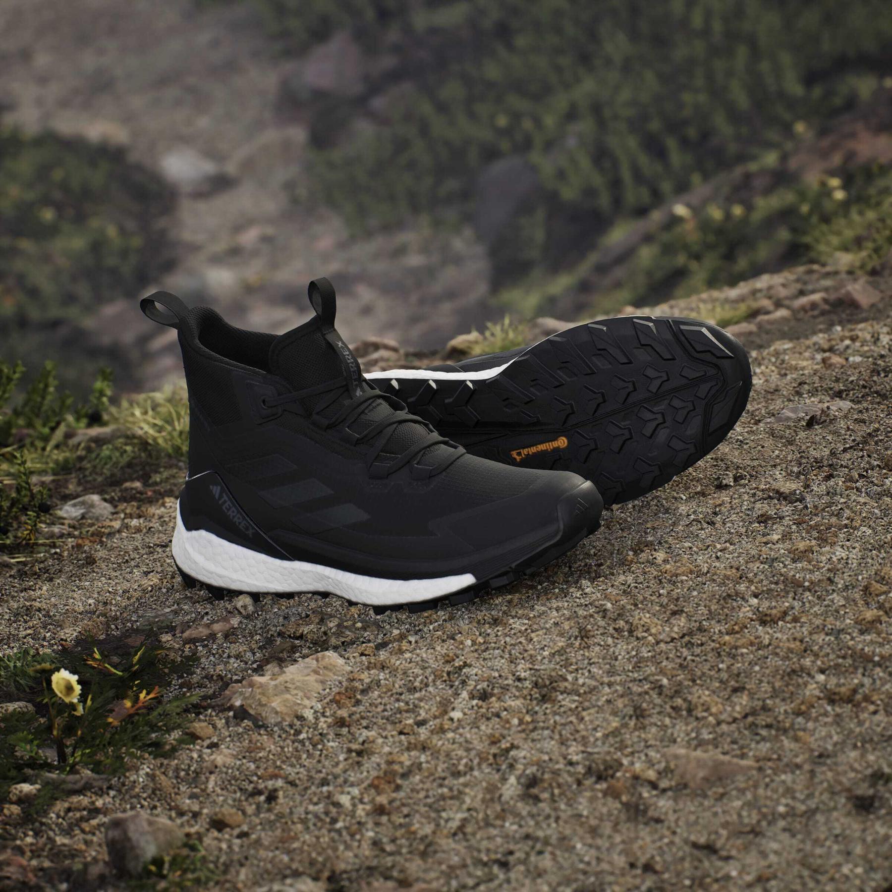product/a/d/adidas_ih0670_23_footwear_photography_heromrktng_view_8-nw091625.jpg