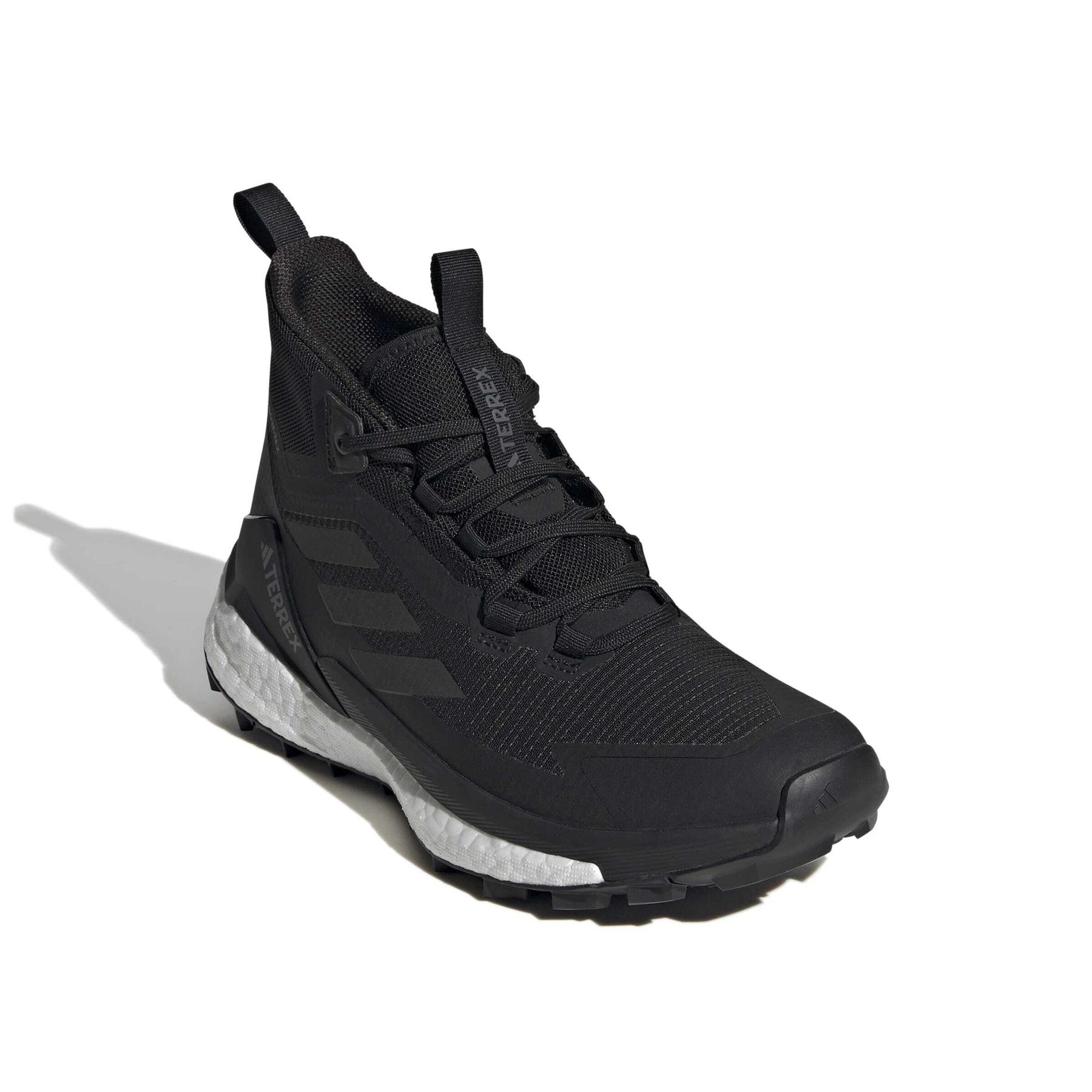product/a/d/adidas_ih0670_6_footwear_photography_front_lateral_top_view_white-nw091625.jpg