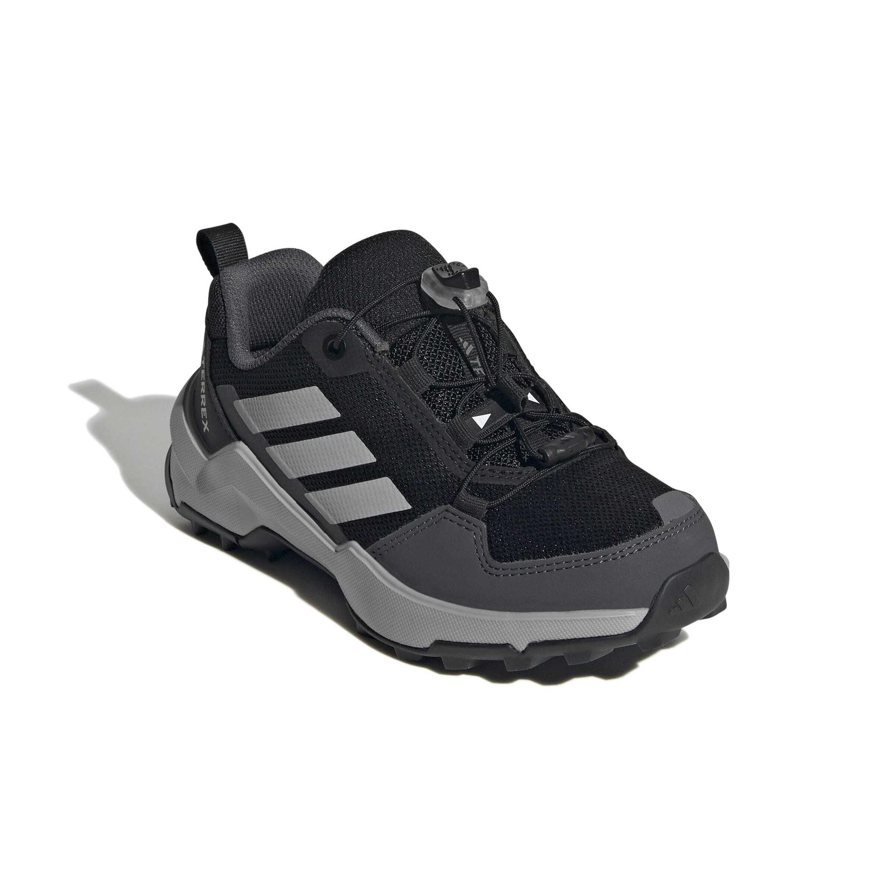 product/a/d/adidas_ih2875_6_footwear_photography_front_lateral_top_view_white-nw091625.jpg