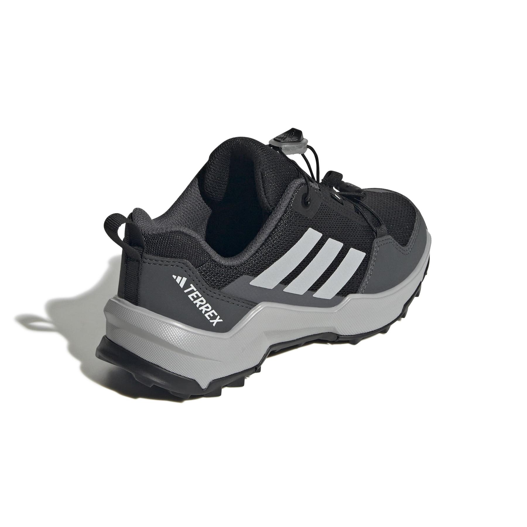product/a/d/adidas_ih2875_7_footwear_photography_back_lateral_top_view_white-nw091625.jpg