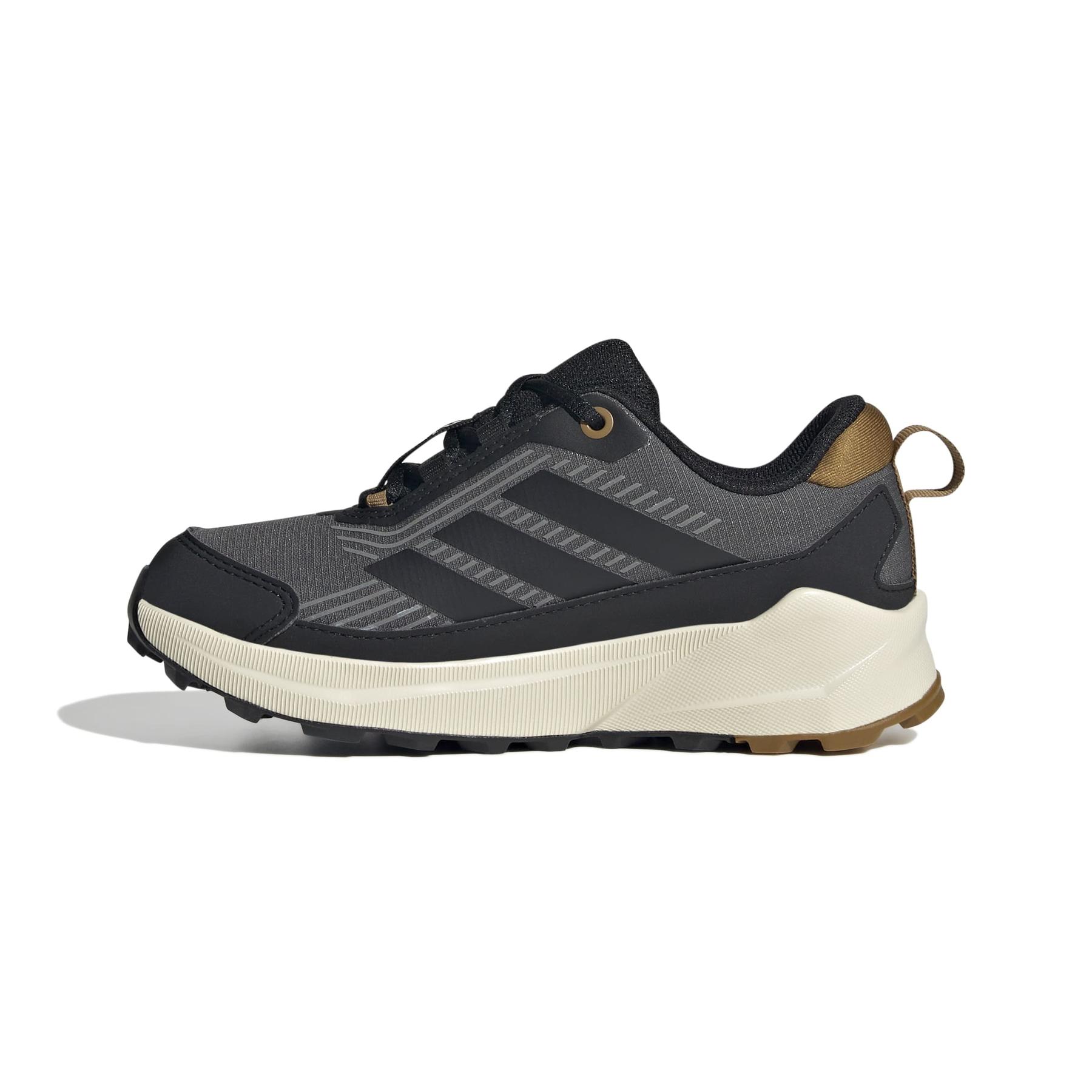 product/a/d/adidas_ih2883_5_footwear_photography_side_medial_center_view_white-nw091625.jpg
