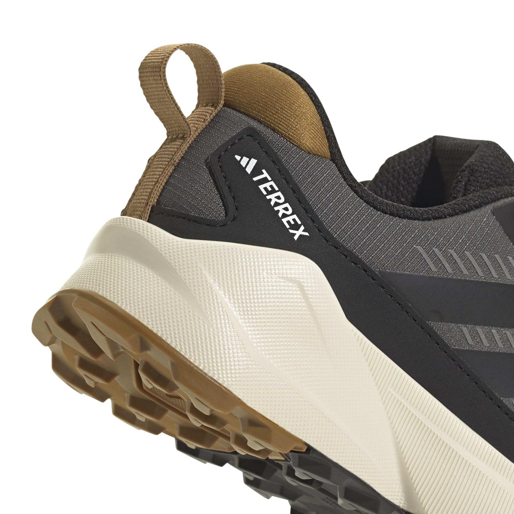 product/a/d/adidas_ih2883_9_footwear_photography_detail_view_2_white-nw091625.jpg