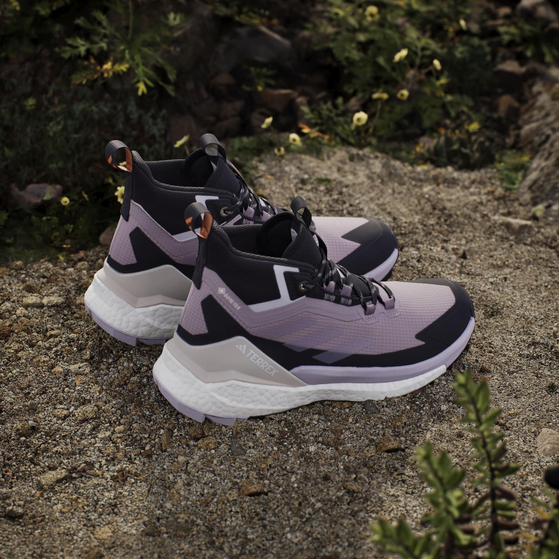 product/a/d/adidas_ih3532_19_footwear_photography_heromrktng_view_6-nw091625.jpg