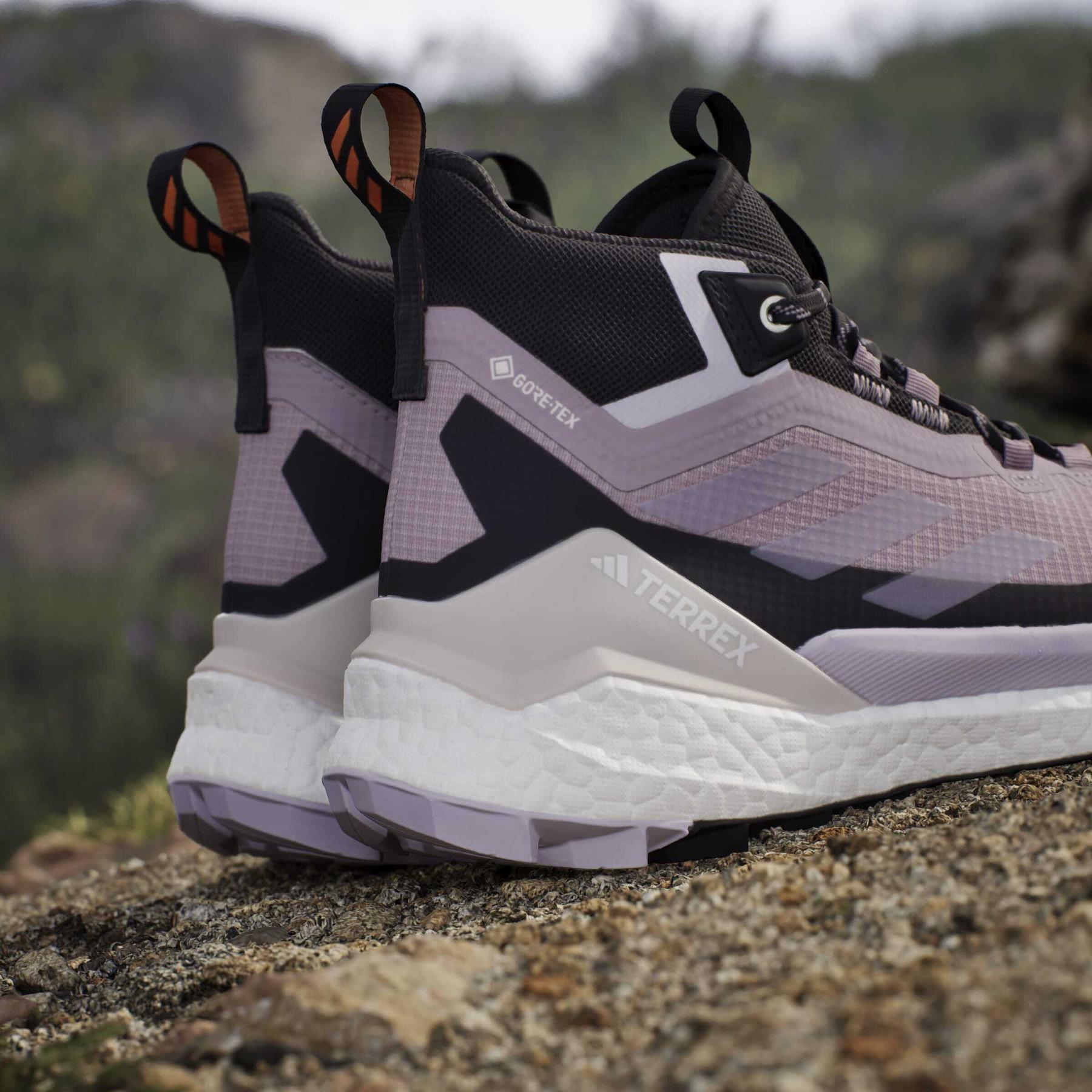 product/a/d/adidas_ih3532_23_footwear_photography_heromrktng_view_10-nw091625.jpg