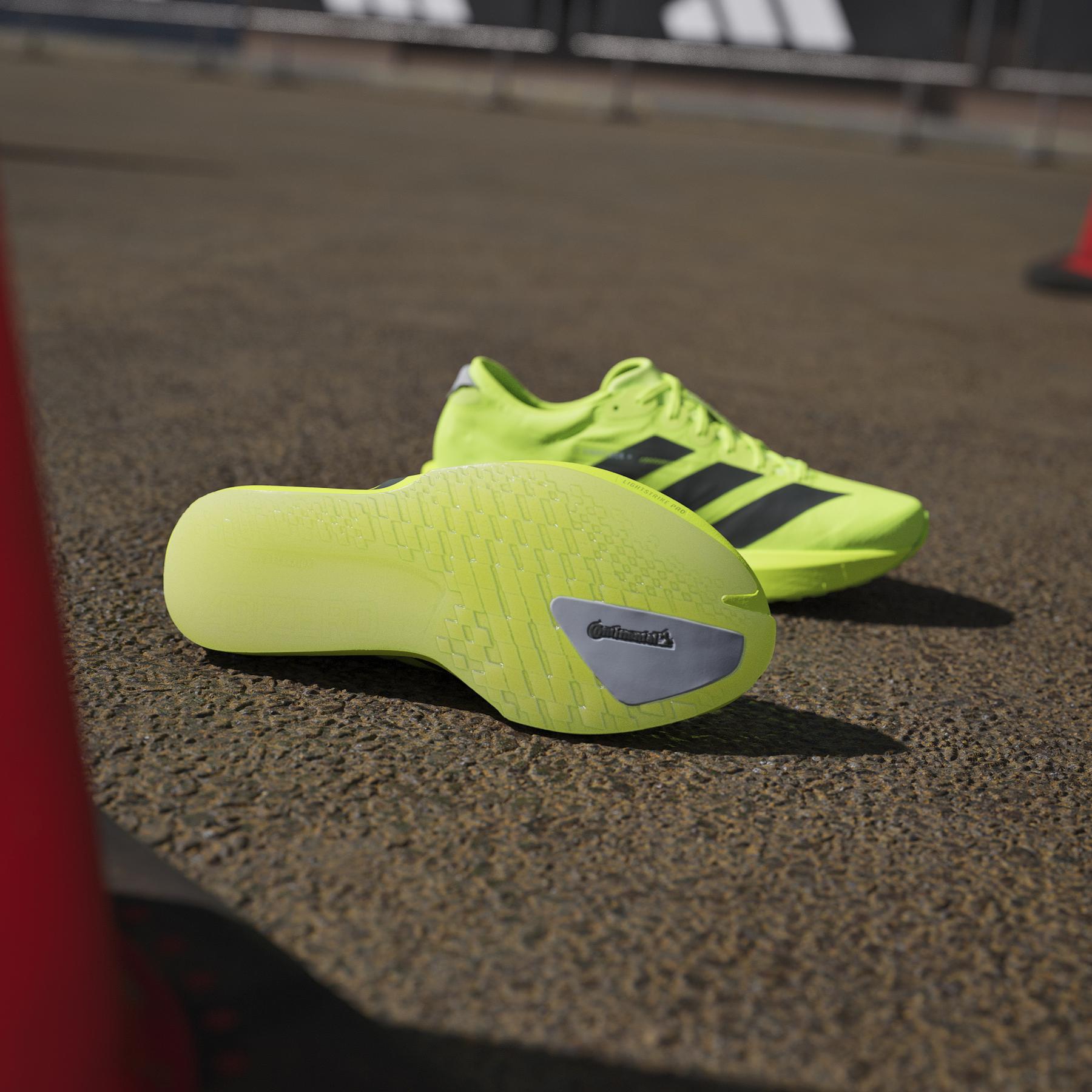 product/a/d/adidas_ih5067_17_footwear_photography_heromrktng_view_4-nw091625.jpg