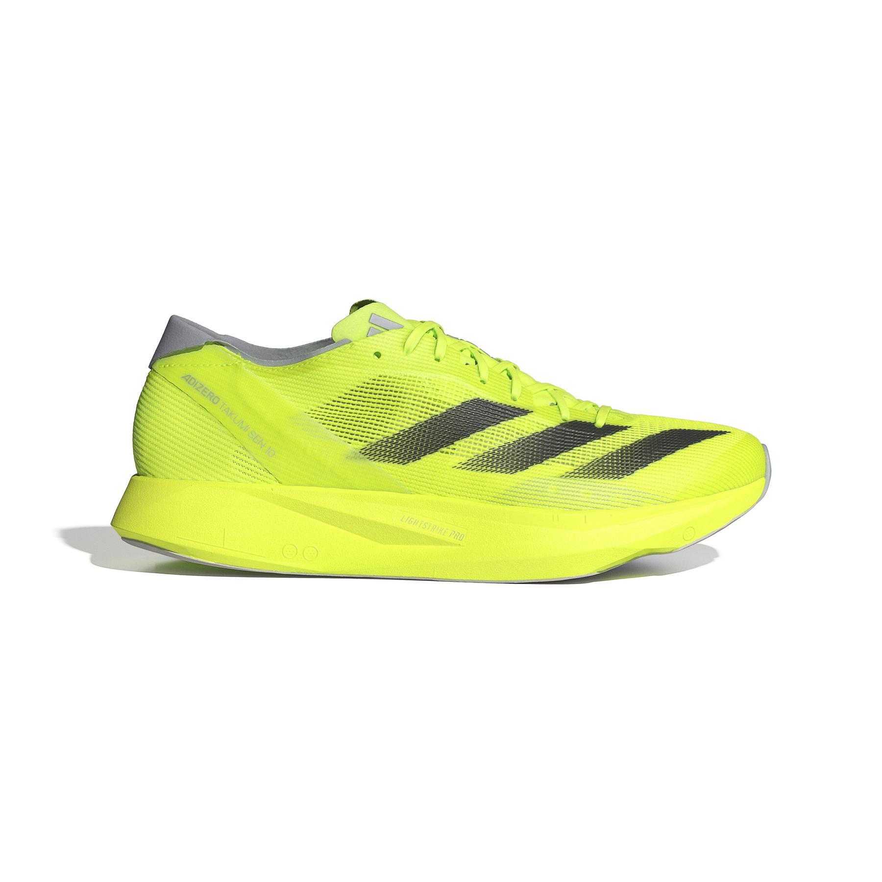 product/a/d/adidas_ih5707_1_footwear_photography_side_lateral_center_view_white.jpg