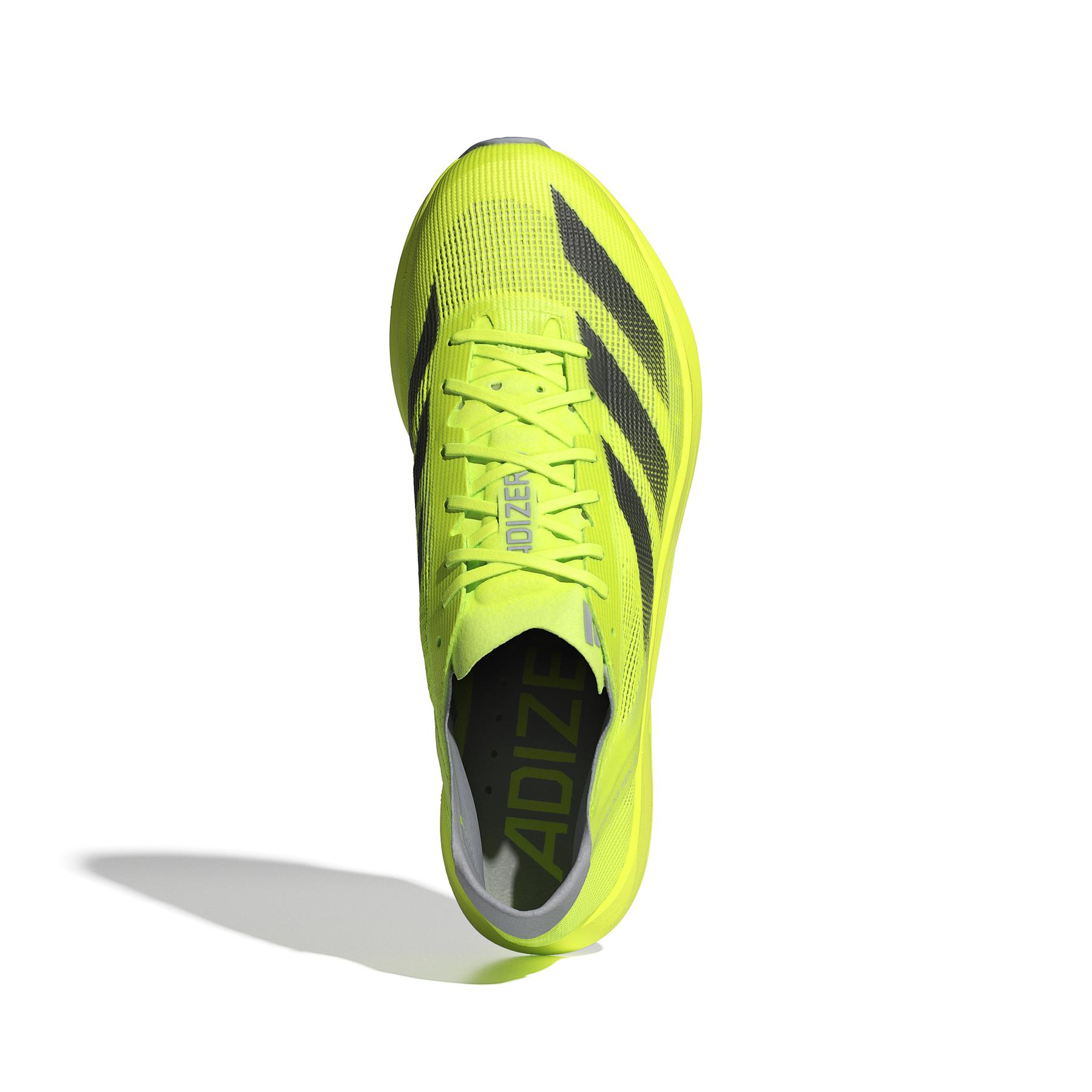 product/a/d/adidas_ih5707_3_footwear_photography_top_portrait_view_white.jpg