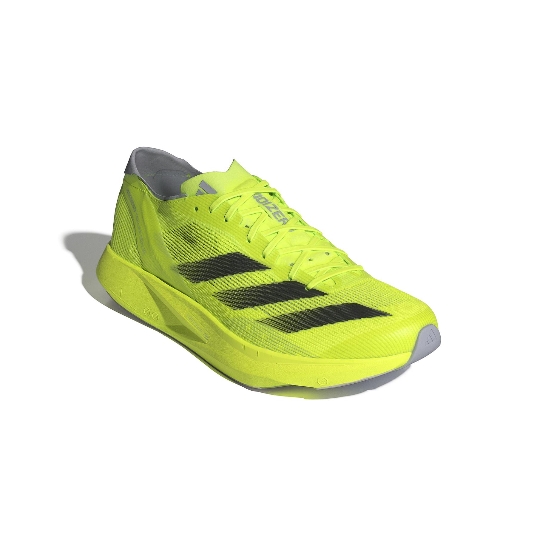 product/a/d/adidas_ih5707_6_footwear_photography_front_lateral_top_view_white.jpg