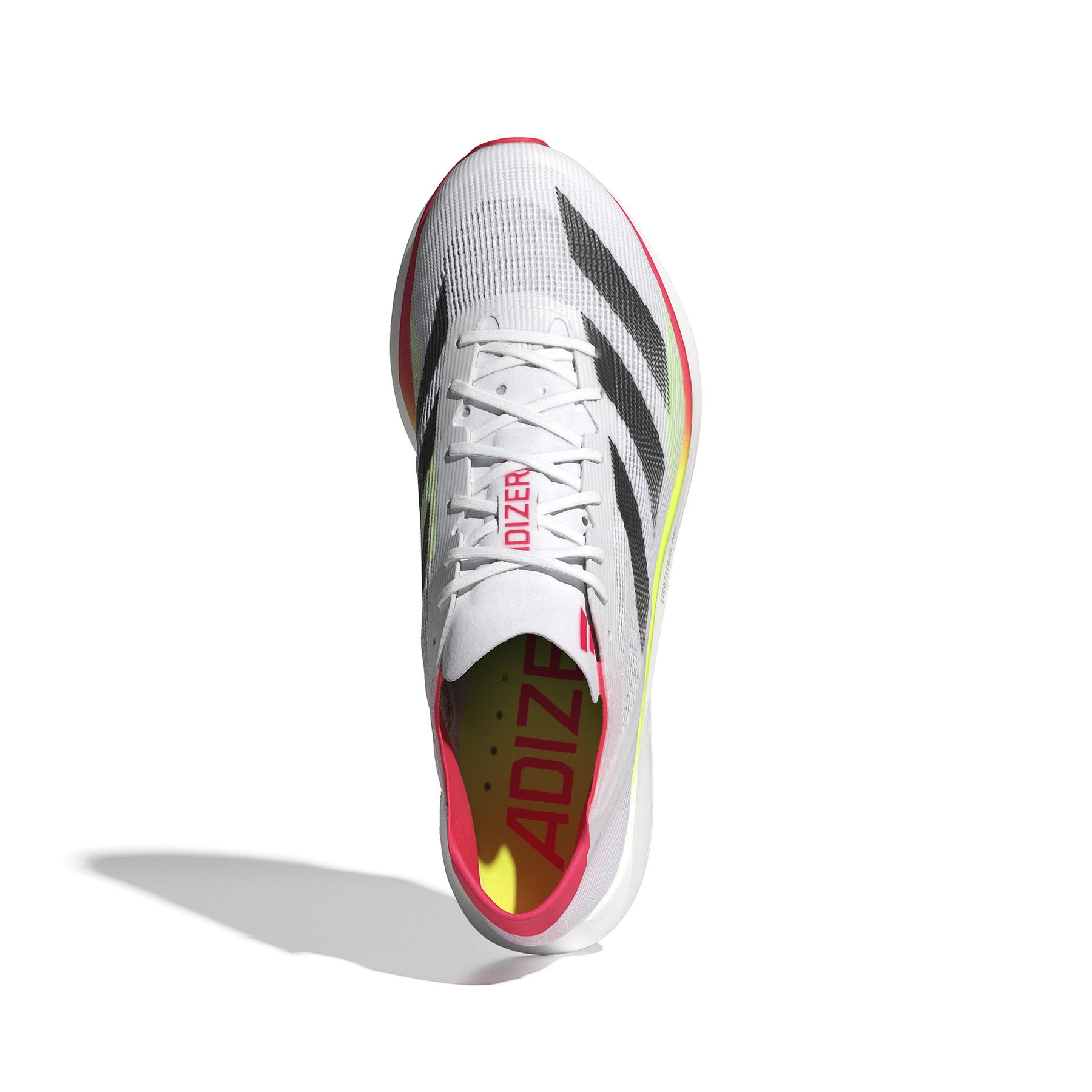 product/a/d/adidas_ih5712_3_footwear_photography_top_portrait_view_white.jpg